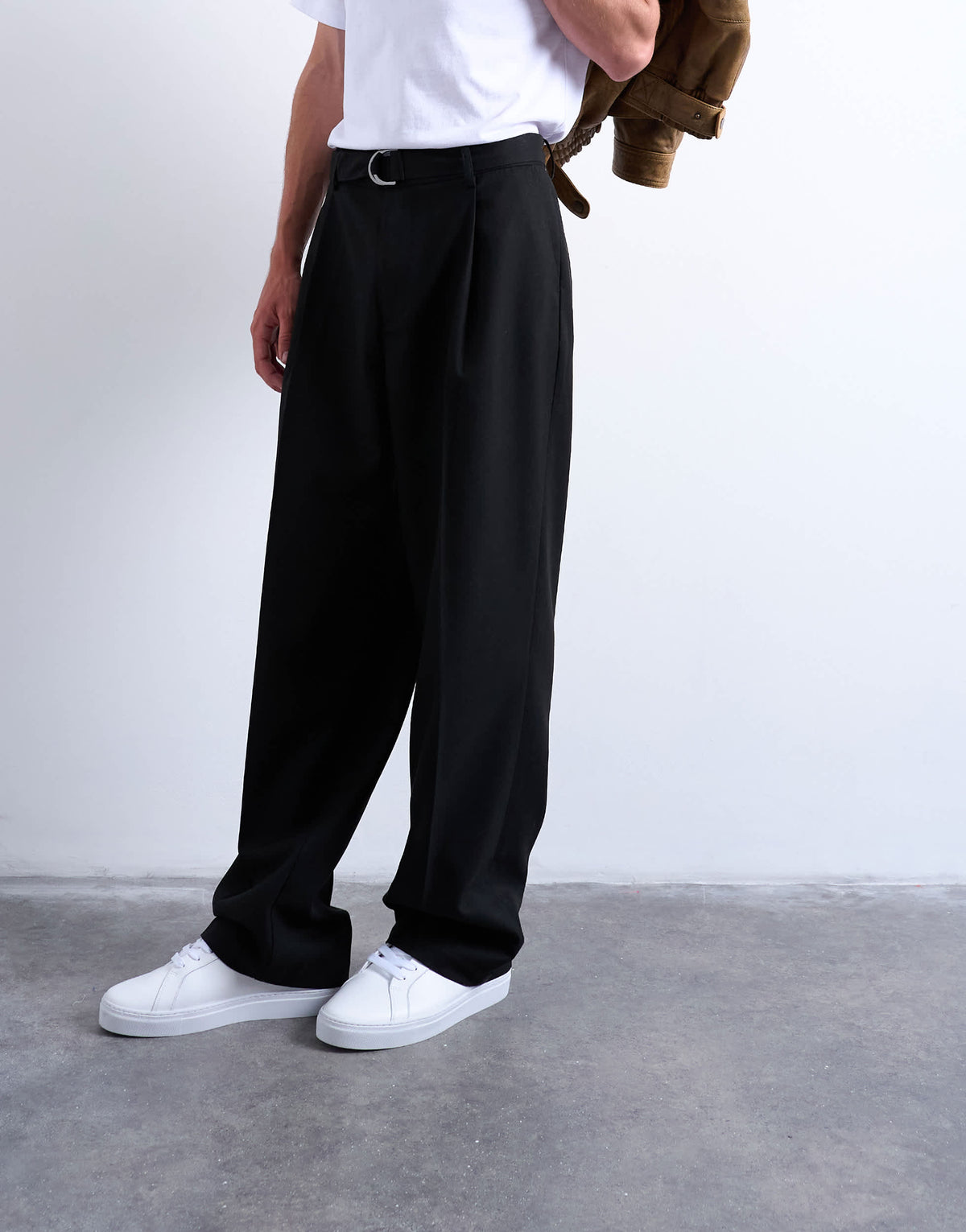 Topman wide leg belted twill smart trousers in black