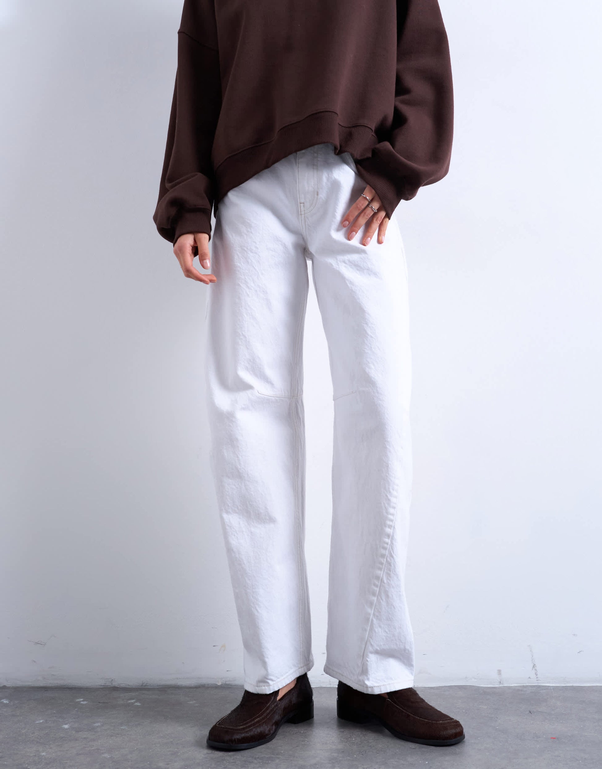 Topshop Barrel mid rise jean in white