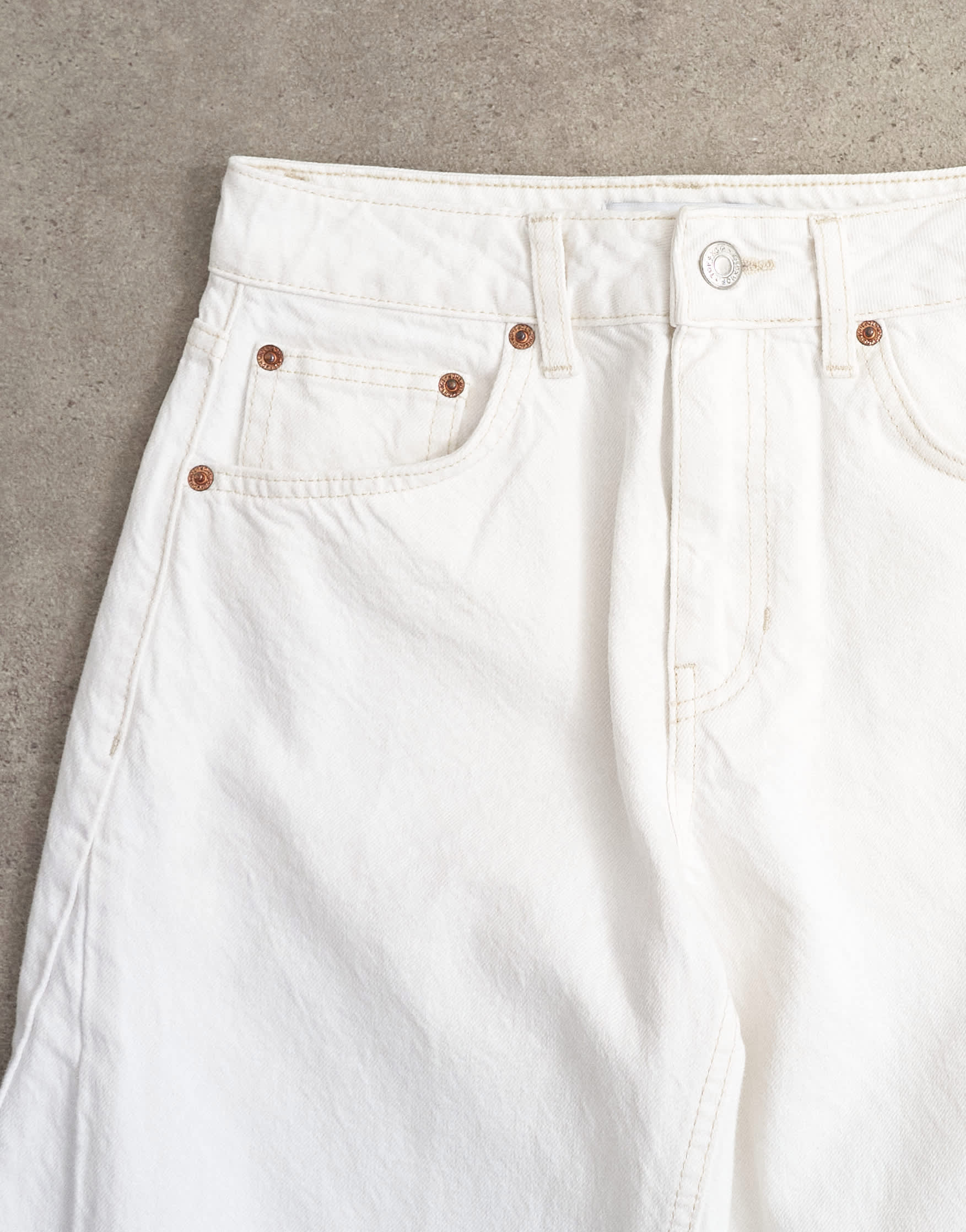 Topshop Barrel mid rise jean in white