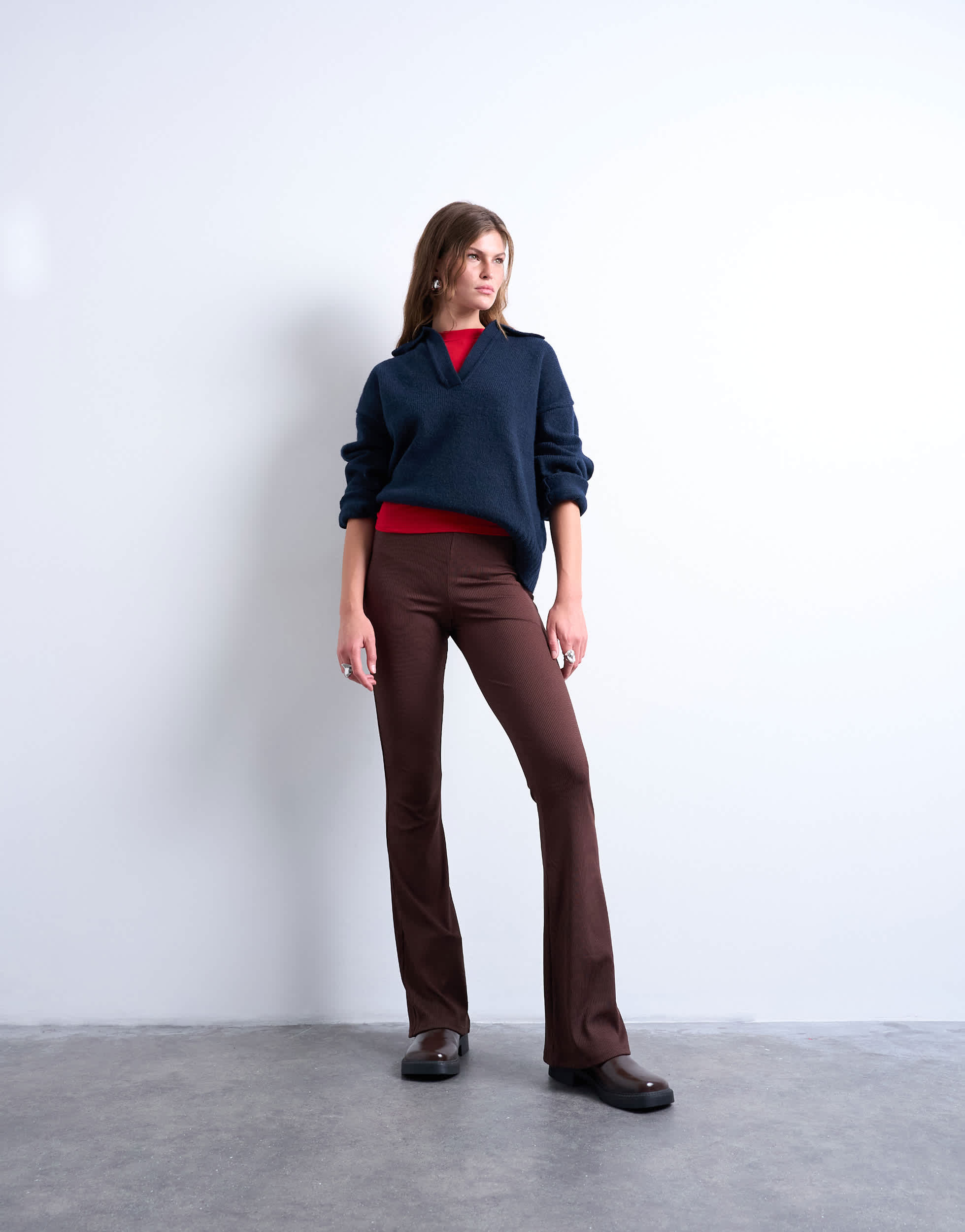 Pantalon évasé à côtes fines Topshop, couleur chocolat