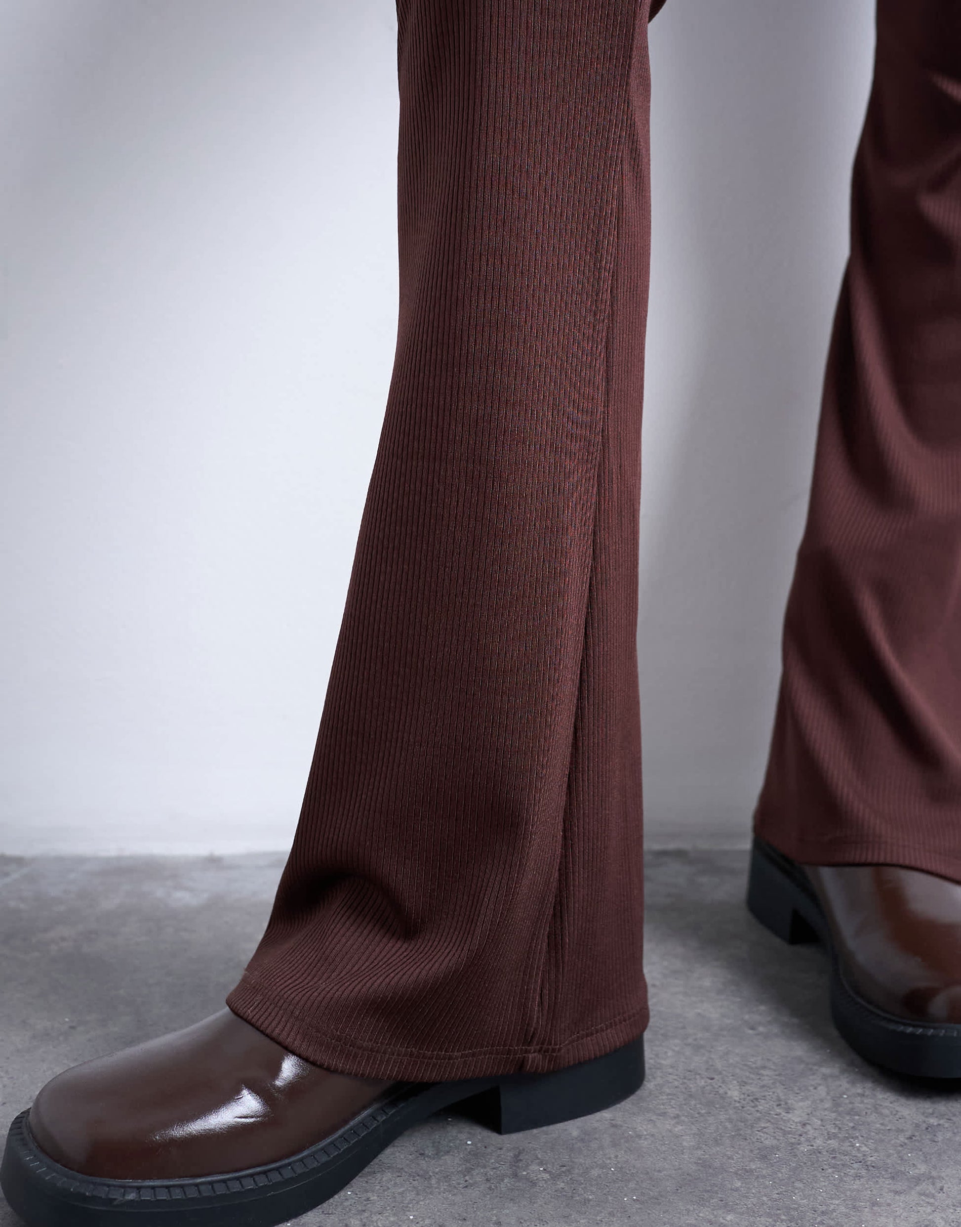 Topshop skinny rib flared trouser in chocolate brown