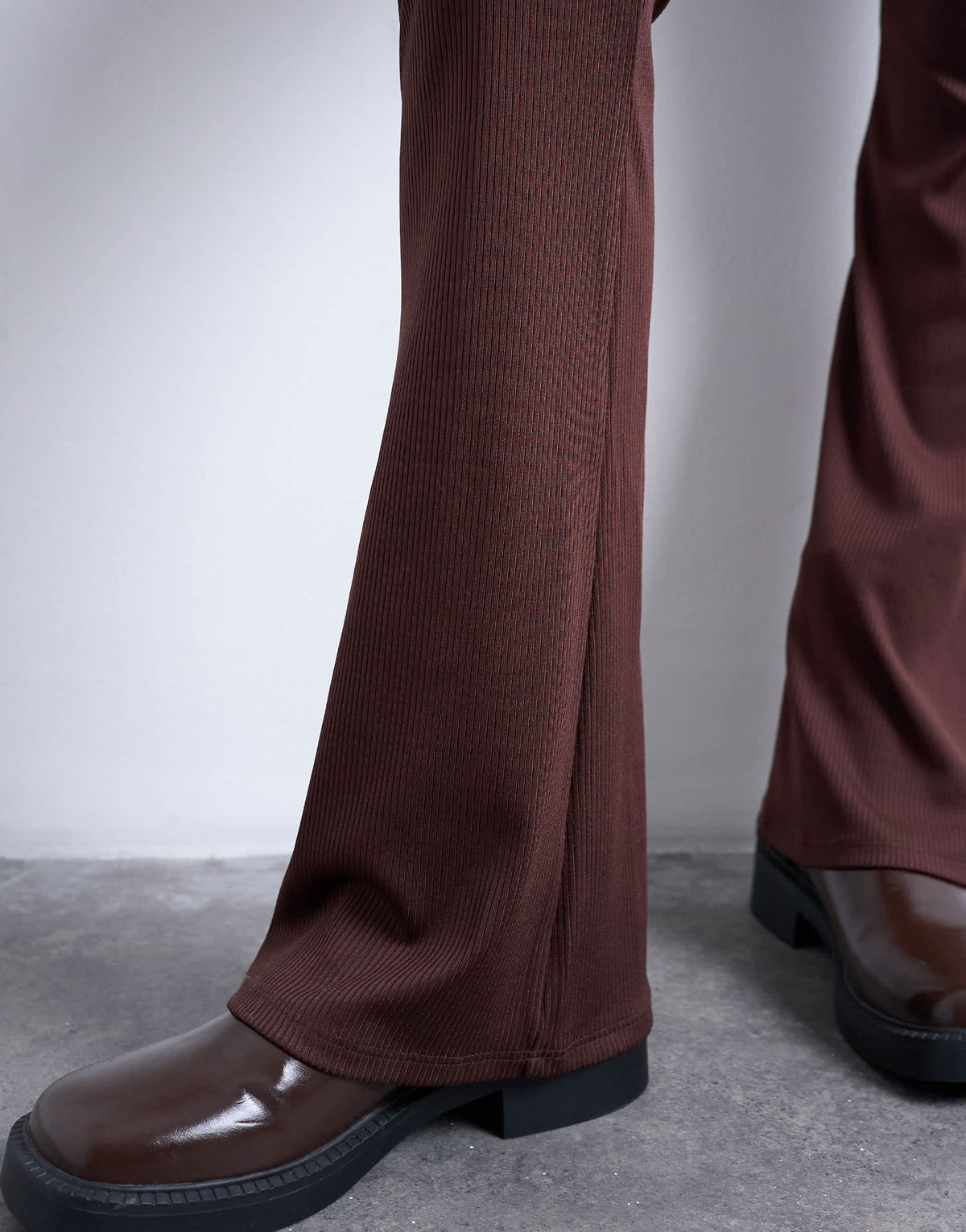 Topshop skinny rib flared trouser in chocolate brown