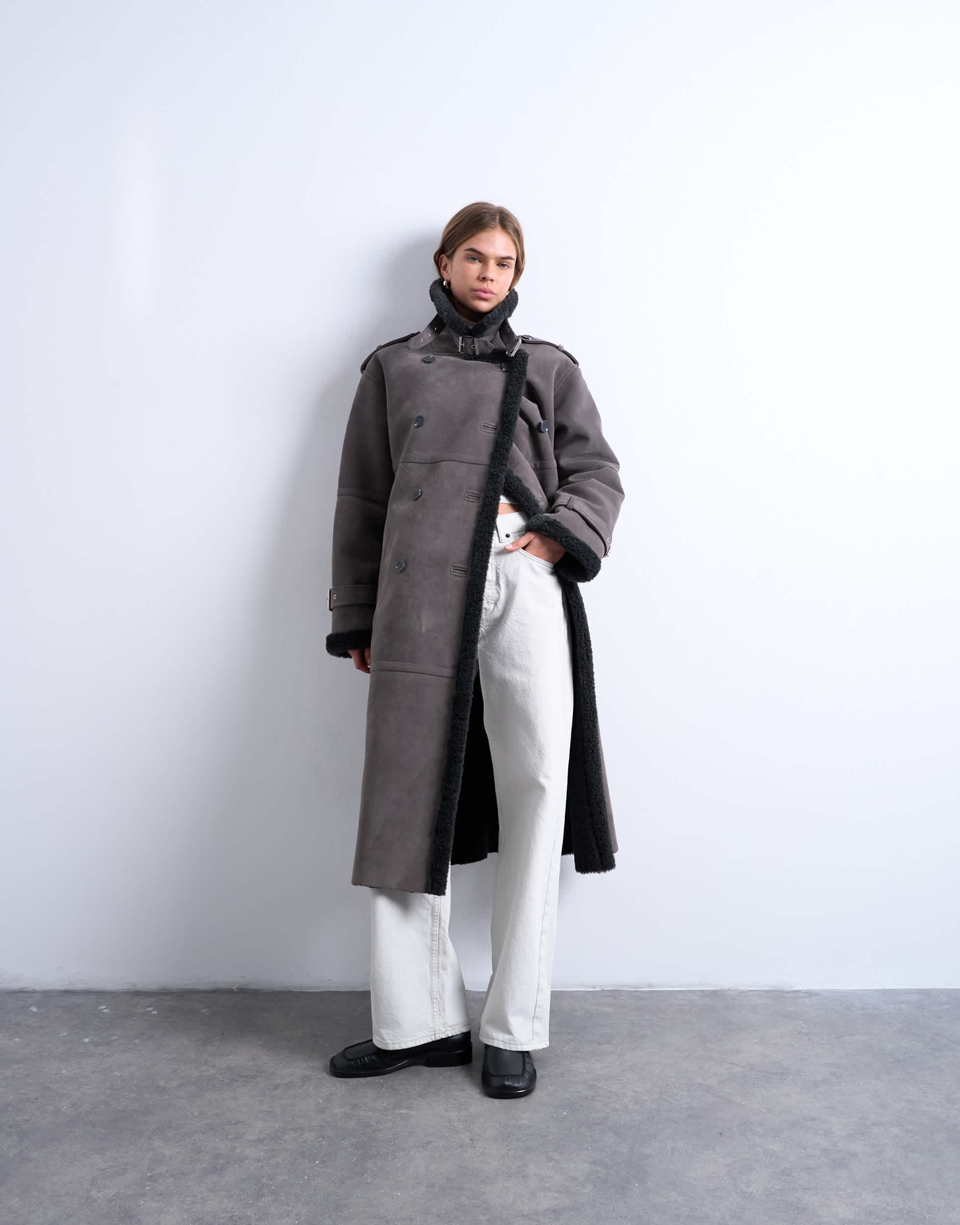 Topshop lange, trichterförmige Aviator-Hose aus Shearling in Grau