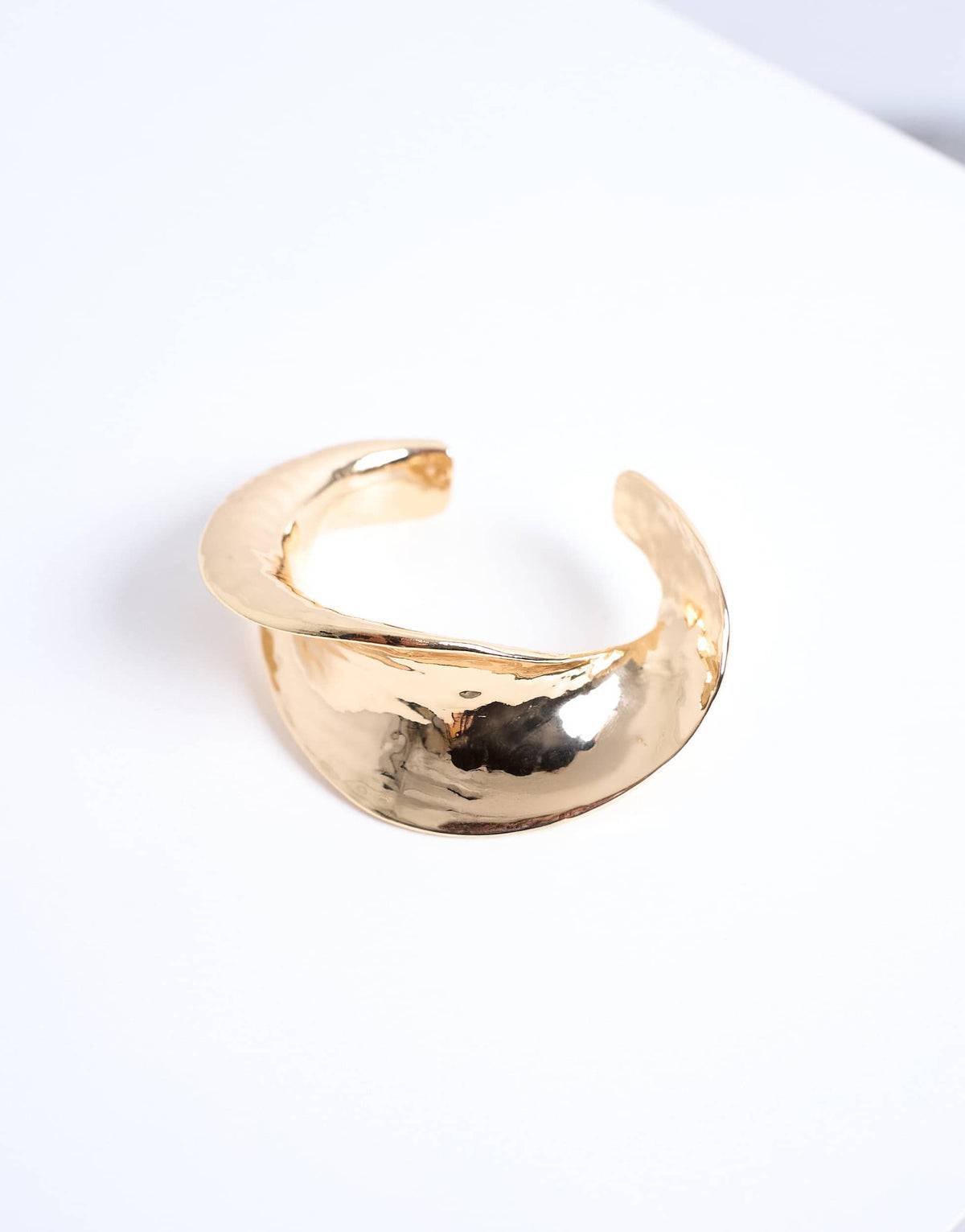 Topshop Bianca chunky twisted bracelet in gold