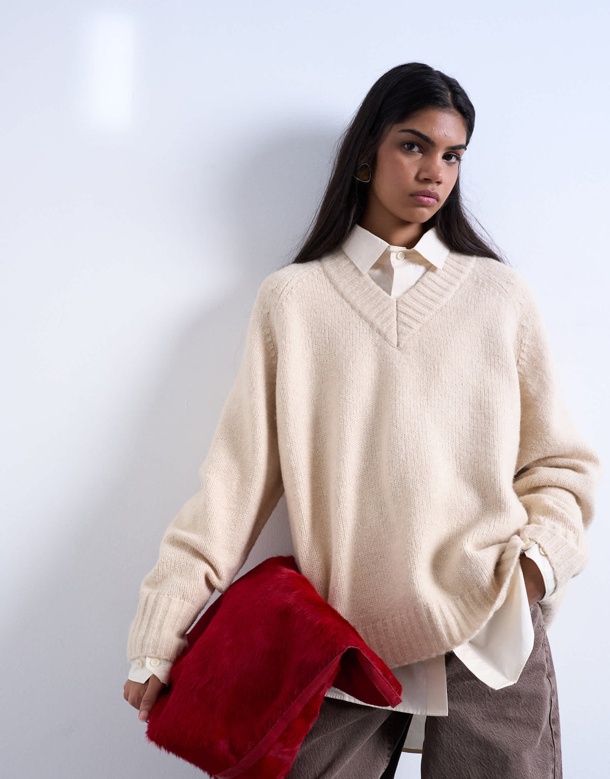 Topshop knitted clean v-neck jumper in oat