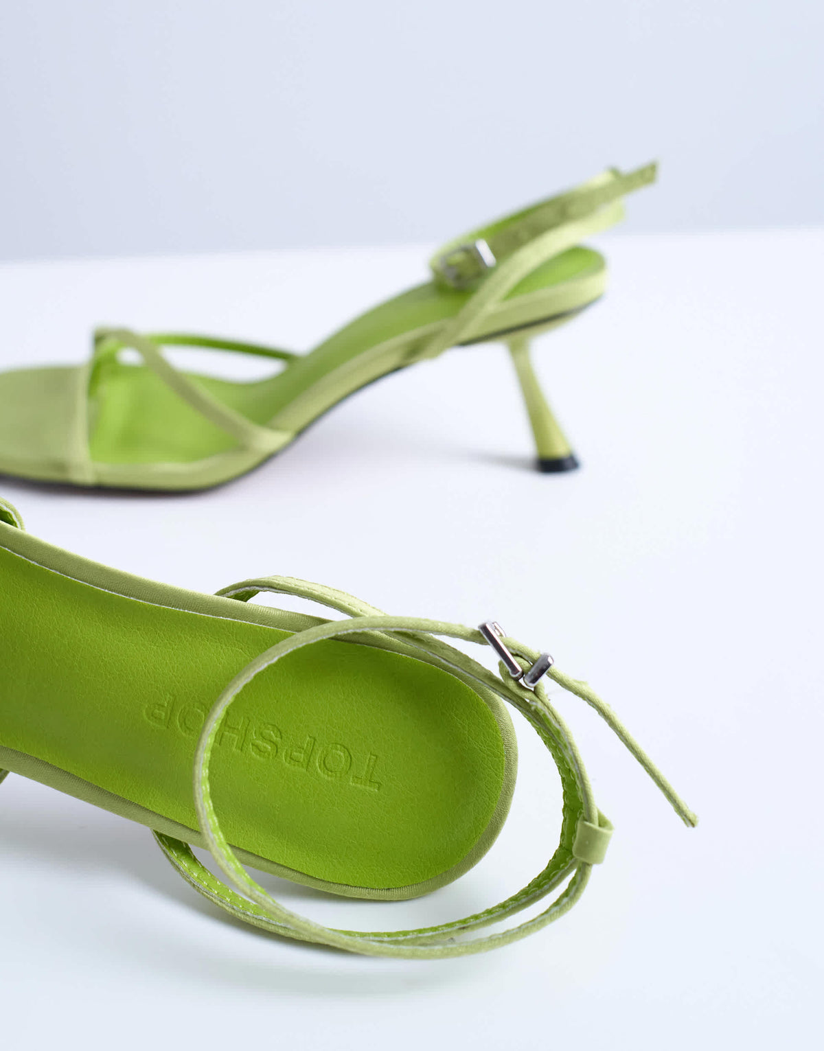Topshop Ila toe loop mid heel sandal in green