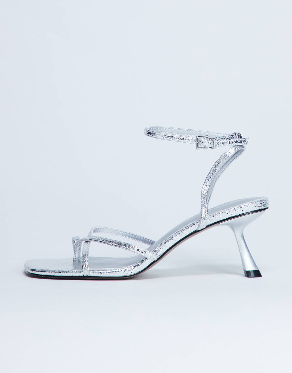 Sandales à talon mi-haut et bride d'orteils Topshop Ila argentées