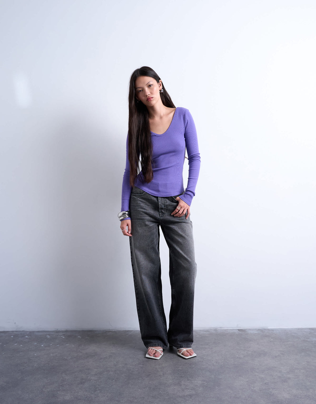 Topshop rib v-neck long sleeve curved hem top in purple