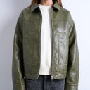 Veste Topshop en similicuir vert délavé, zippée et à poches plaquées.
