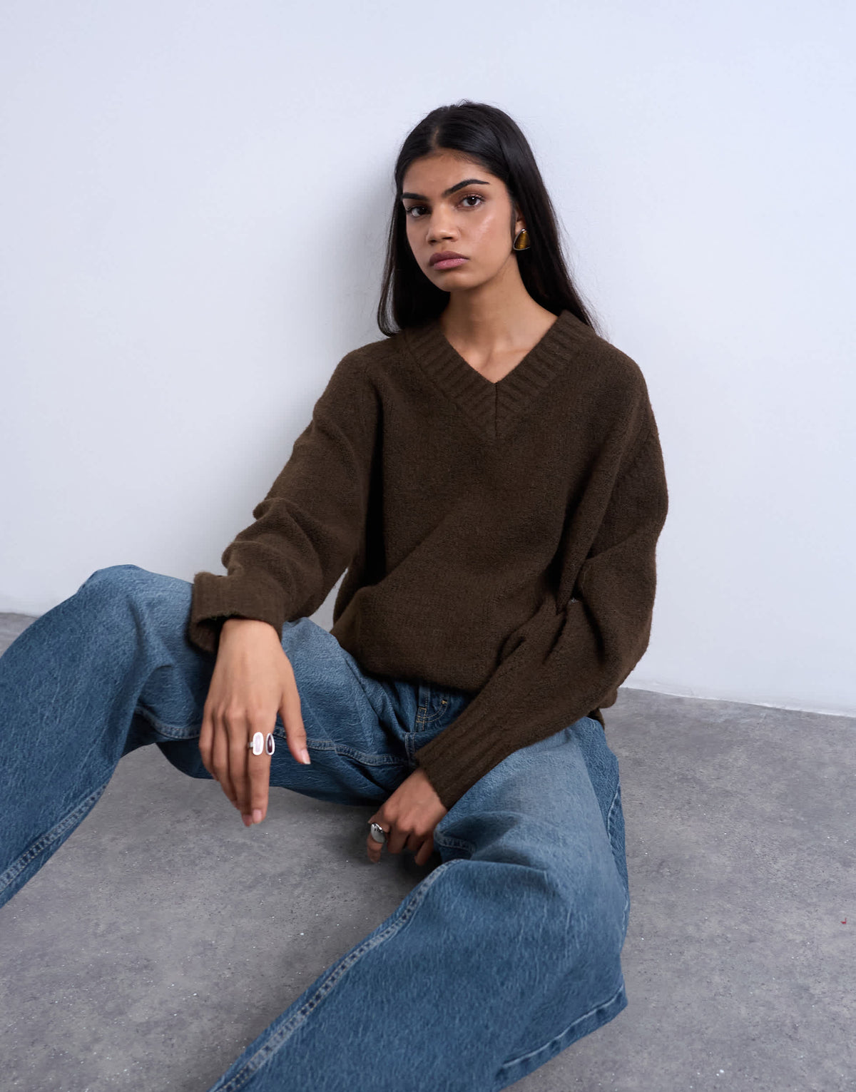 Topshop knitted clean v-neck jumper in chocolate
