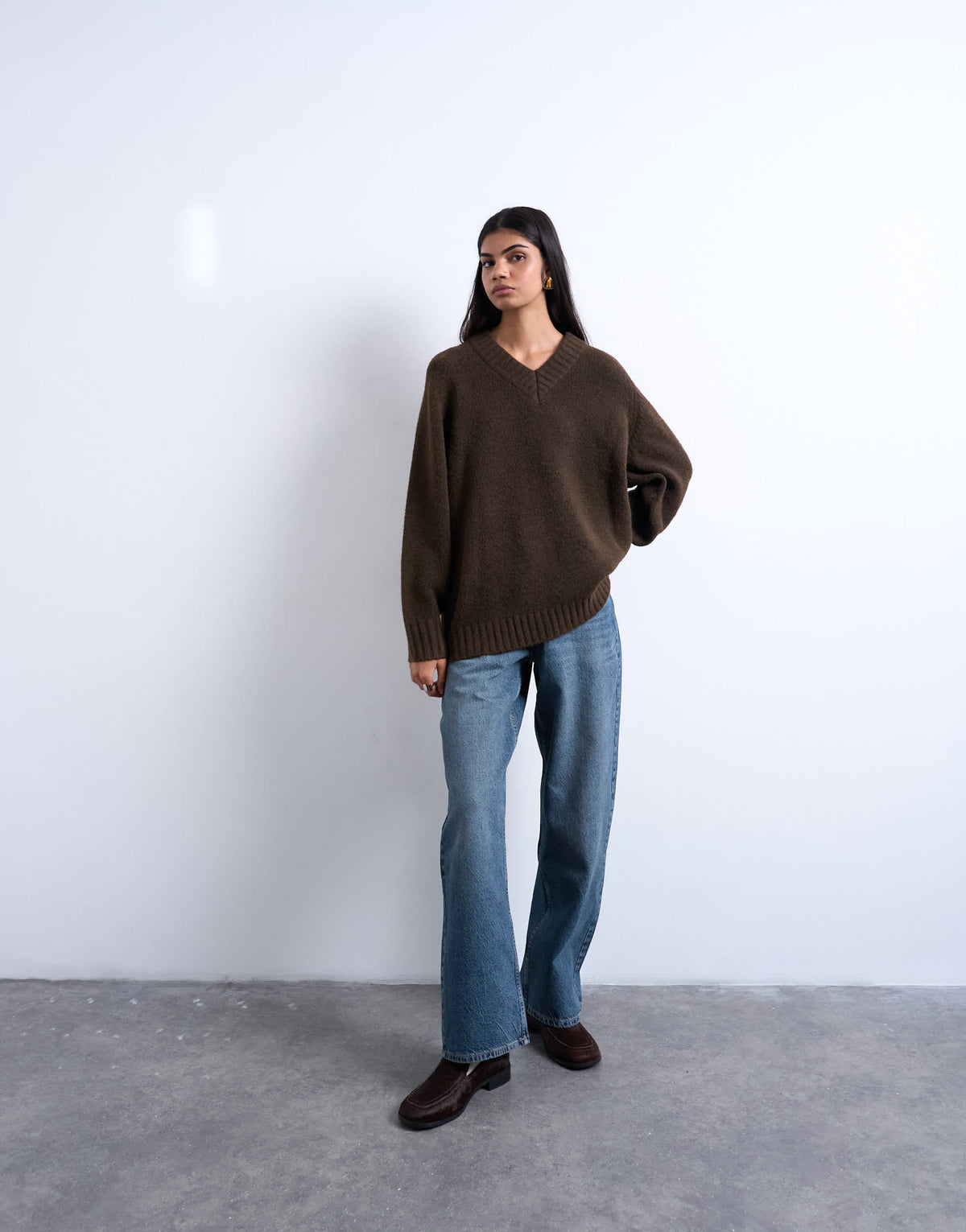 Topshop knitted clean v-neck jumper in chocolate