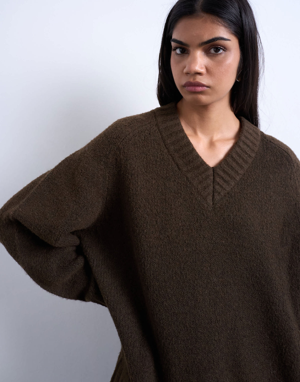 Topshop knitted clean v-neck jumper in chocolate