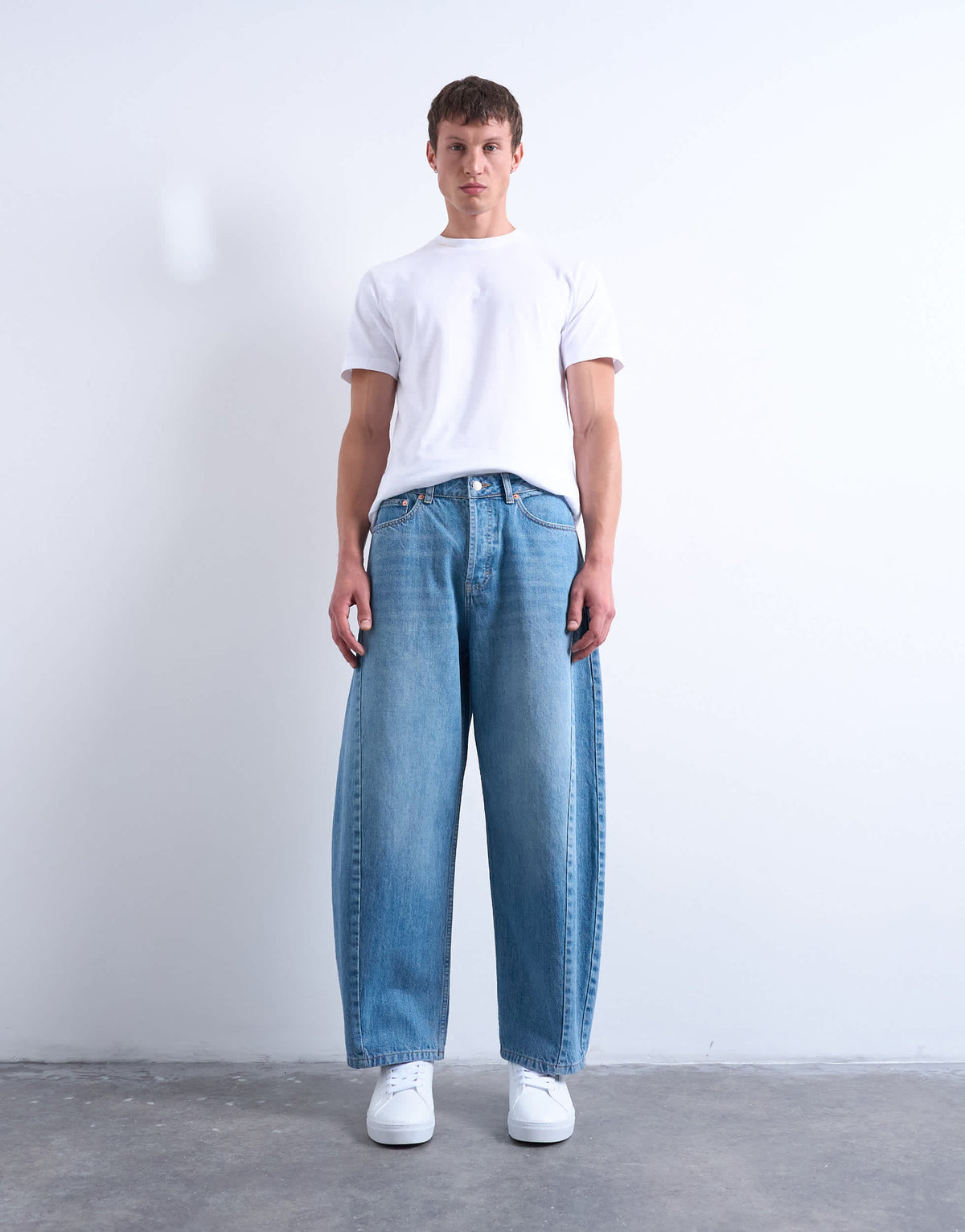 Topman rigid barrel jean in mid wash