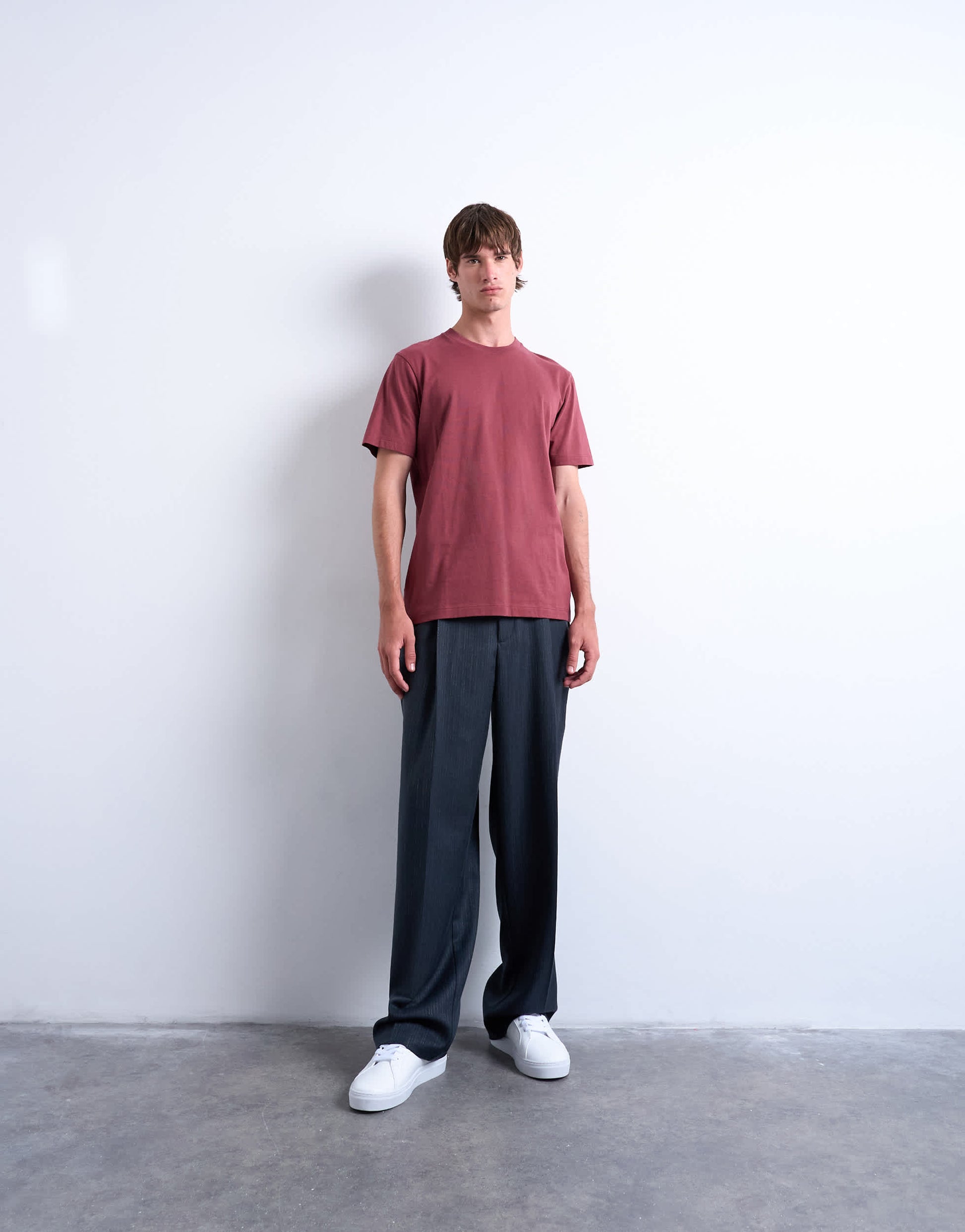 Topman classic fit t-shirt in burgundy