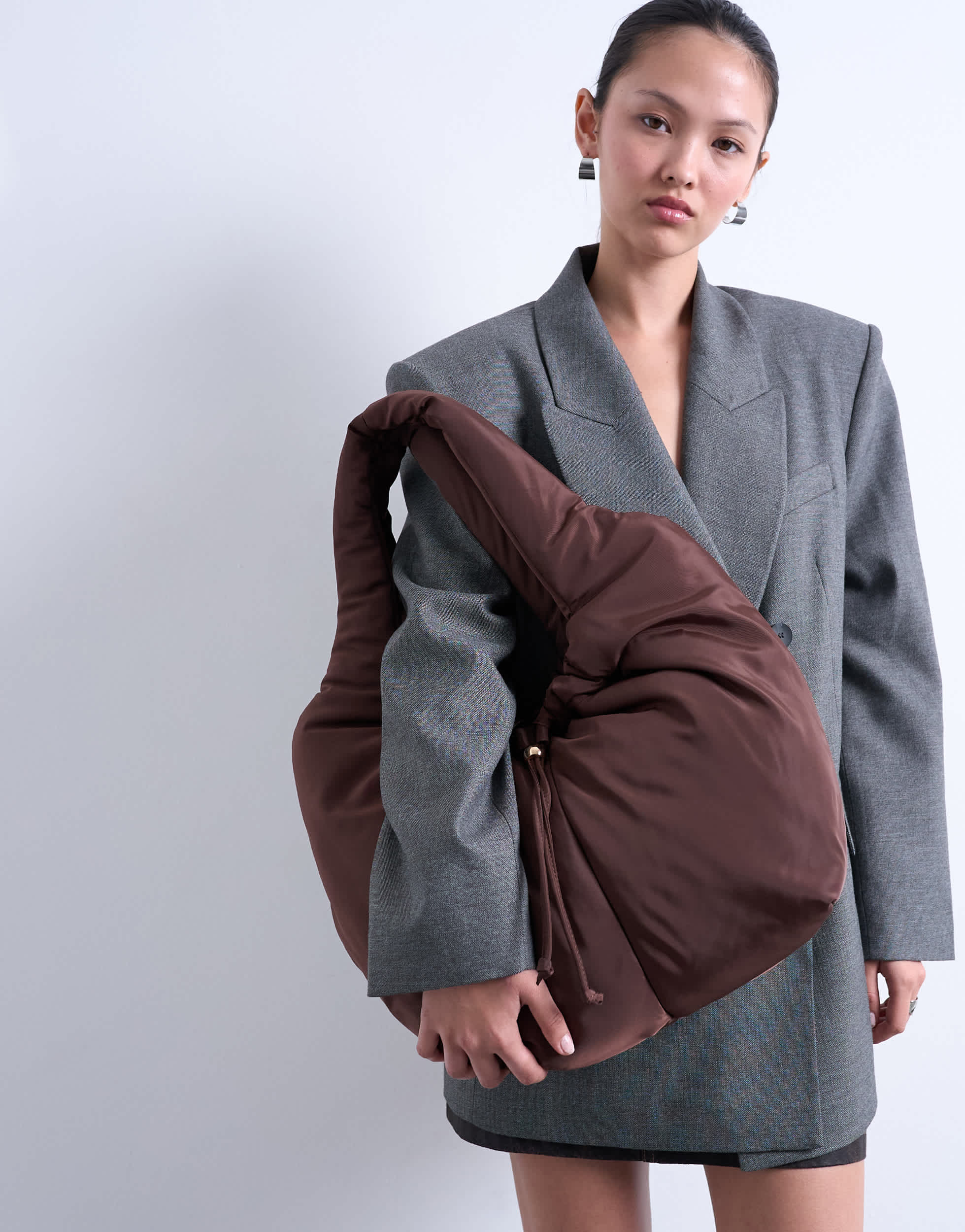 Sac bandoulière Topshop Sia en nylon froncé couleur chocolat