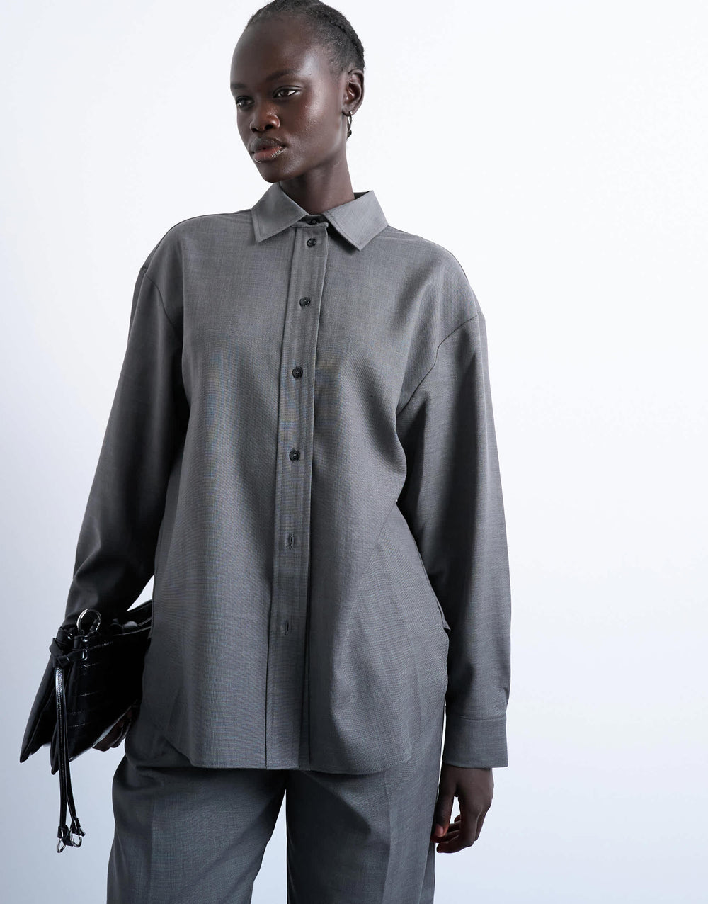 Topshop Oversize-Hemd mit asymmetrischem Schnitt in Grau