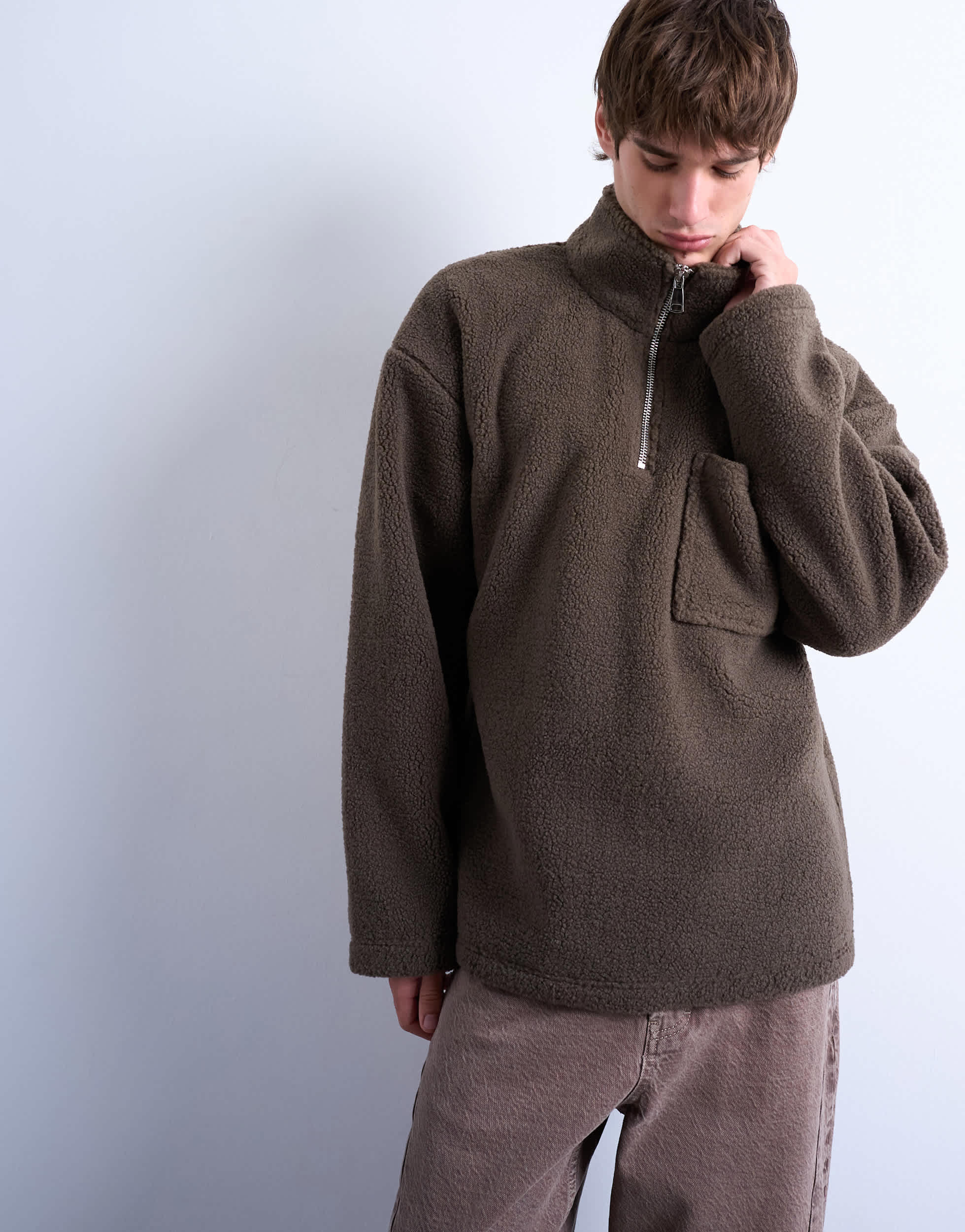 Sweat-shirt zippé 1/4 Topman en borg marron foncé