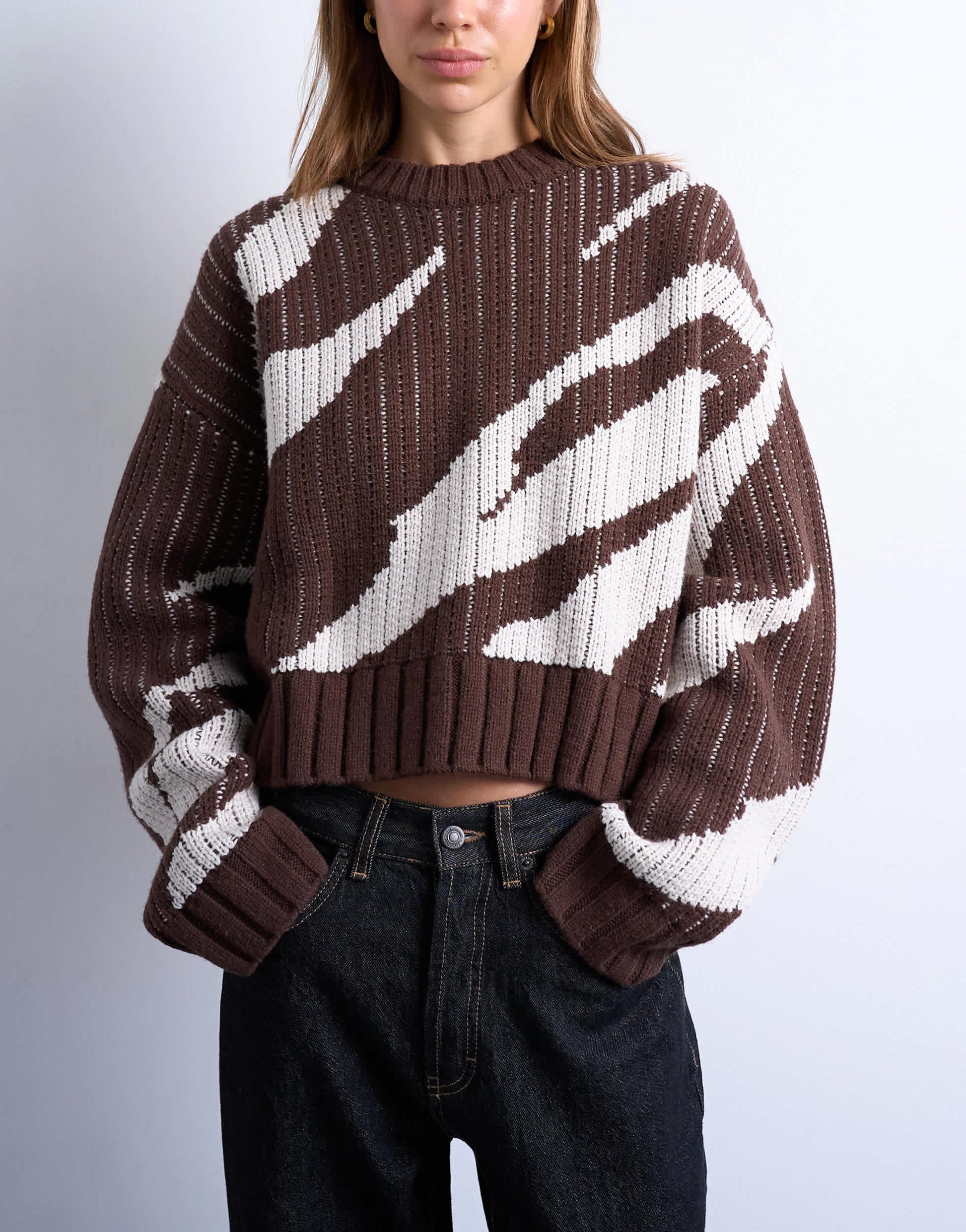 Topshop knitted abstract print jumper in chocolate
