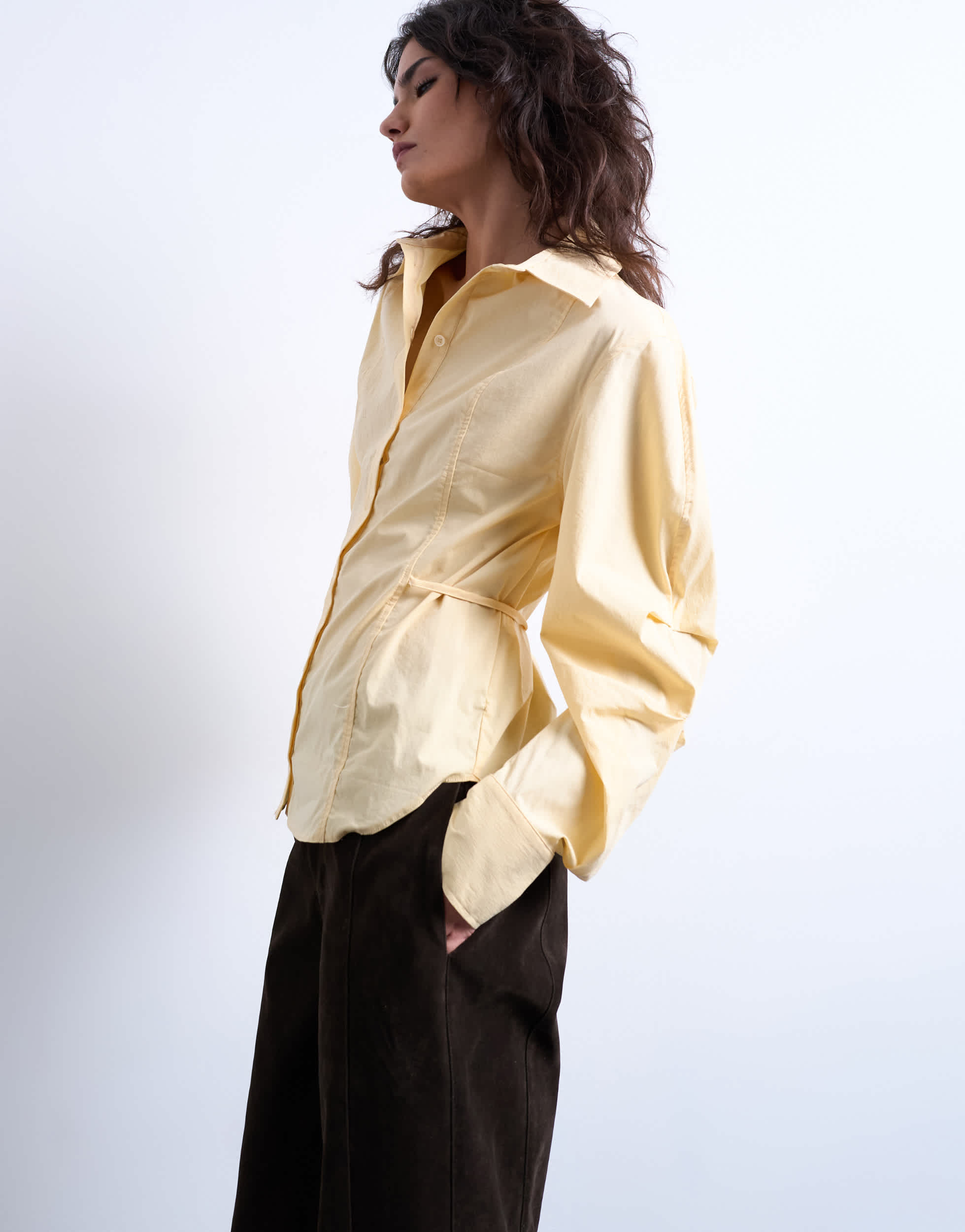 Topshop Langarmhemd mit Bindegürtel hinten in Buttermilch