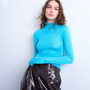 Topshop Langarmshirt aus Viskose mit hohem Kragen in Blau