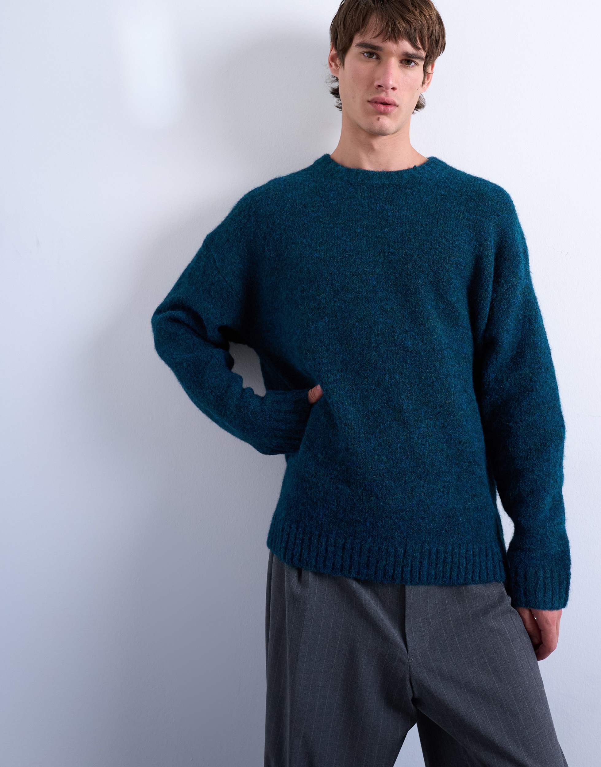 Pull ras du cou en maille lâche bleu foncé Topman