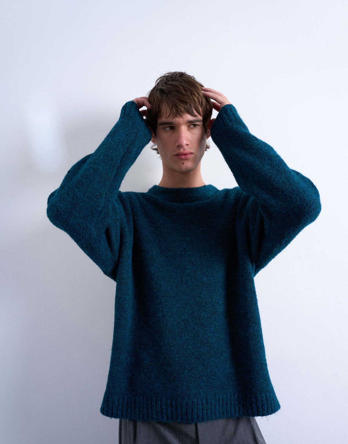 Topman loose knit crew jumper in dark blue