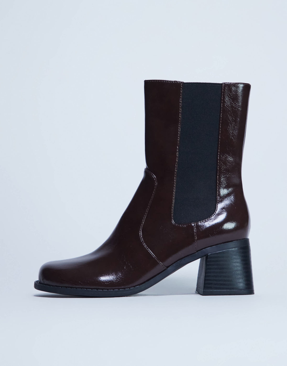 Topshop Myra block heel chelsea boot in chocolate
