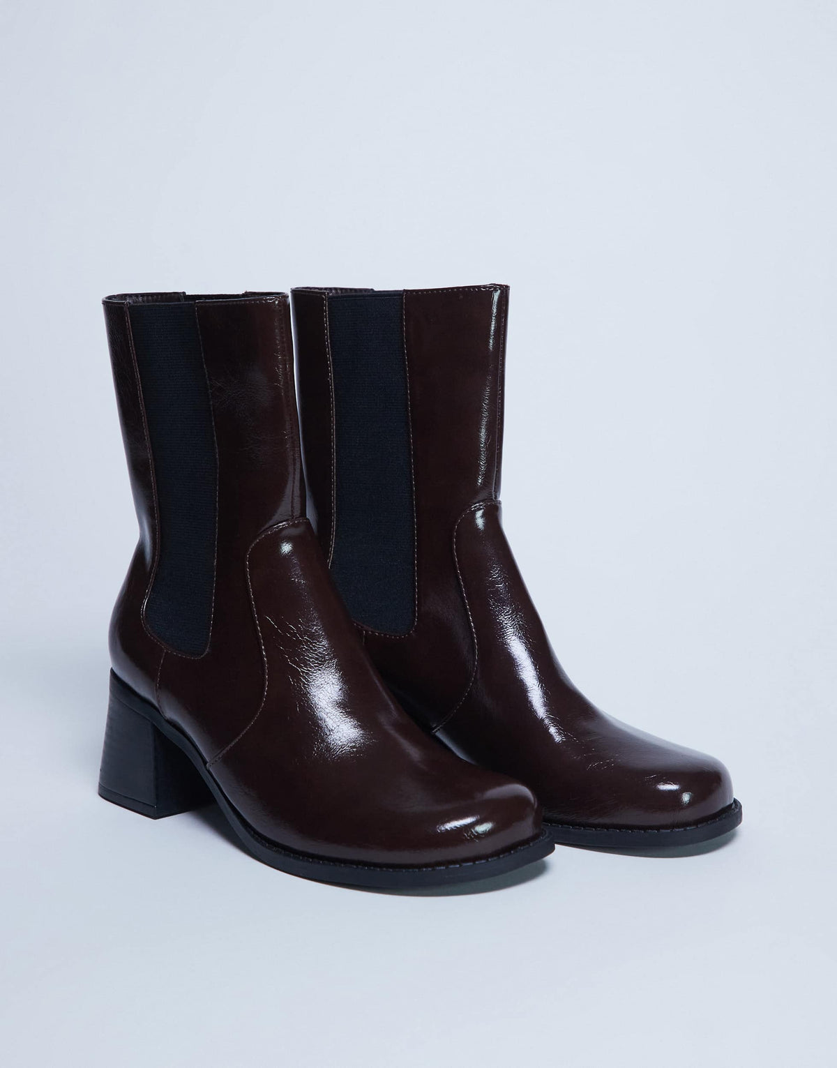 Topshop Myra block heel chelsea boot in chocolate