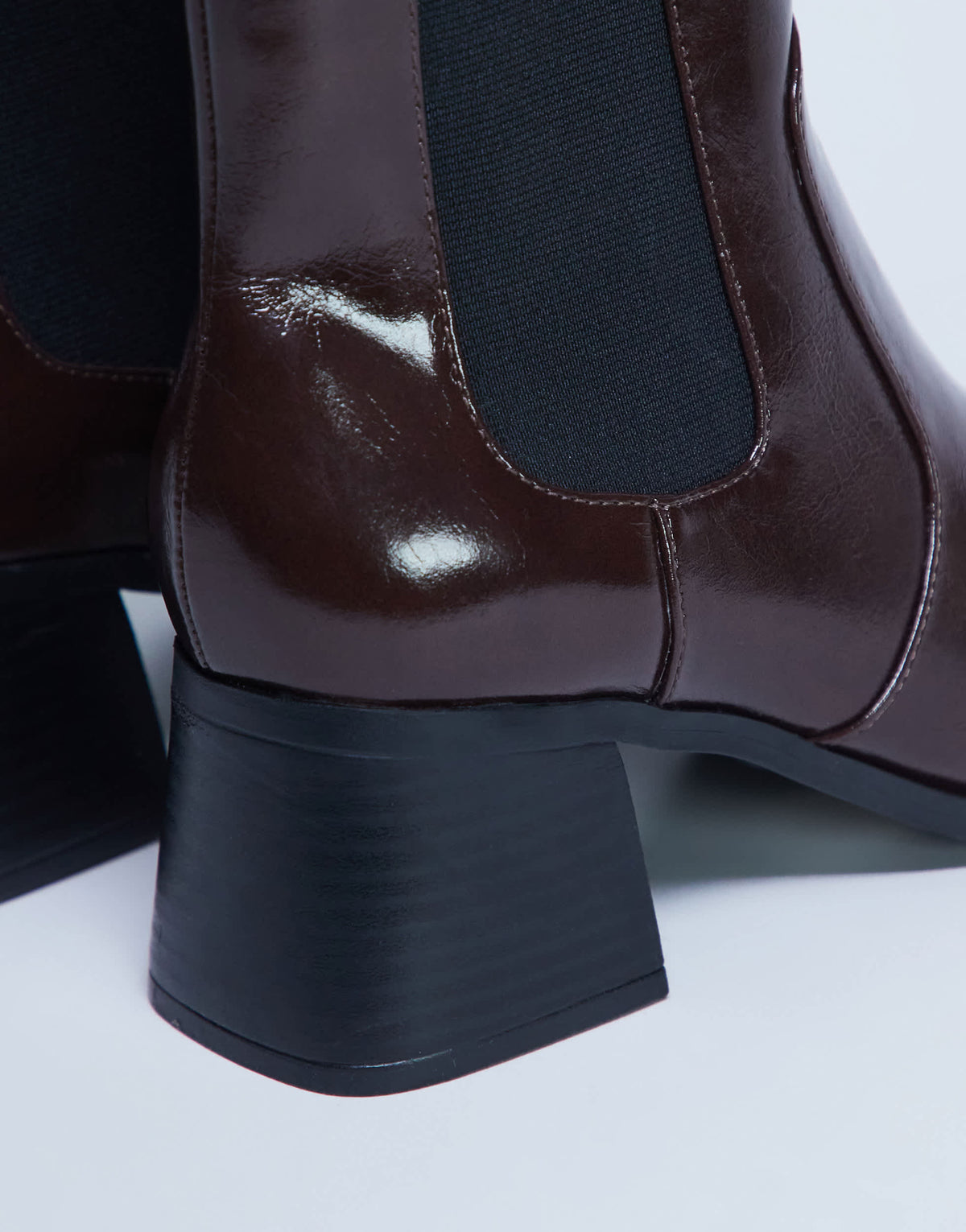 Topshop Myra block heel chelsea boot in chocolate