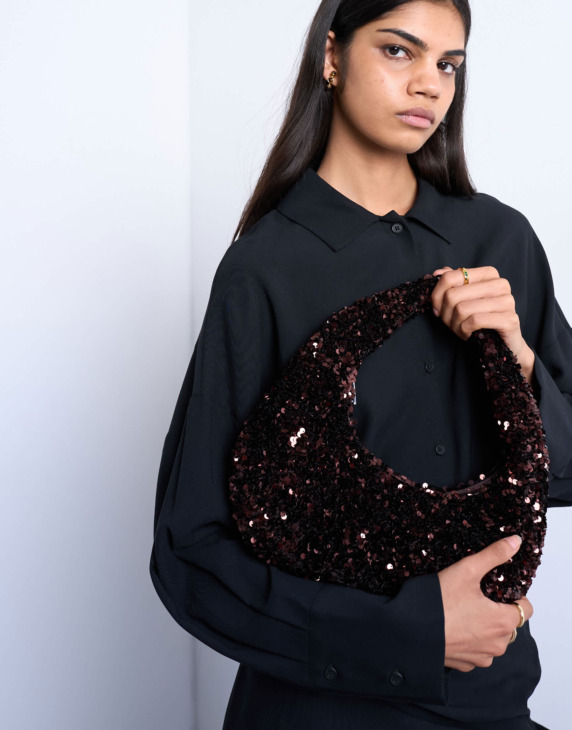 Topshop Santana Pailletten-Schultertasche in Schokoladenbraun