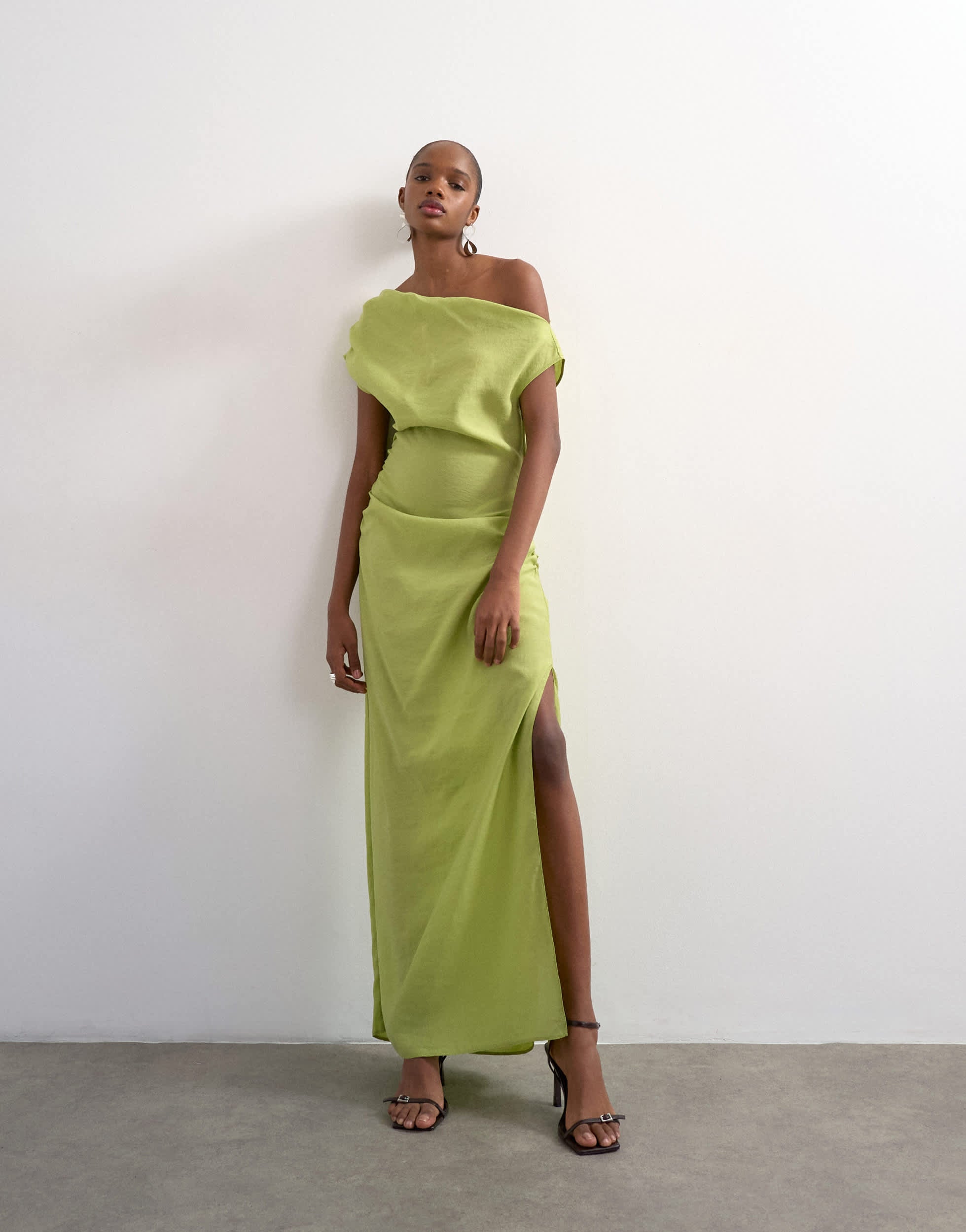 Topshop grown on shoulder midi dress in green