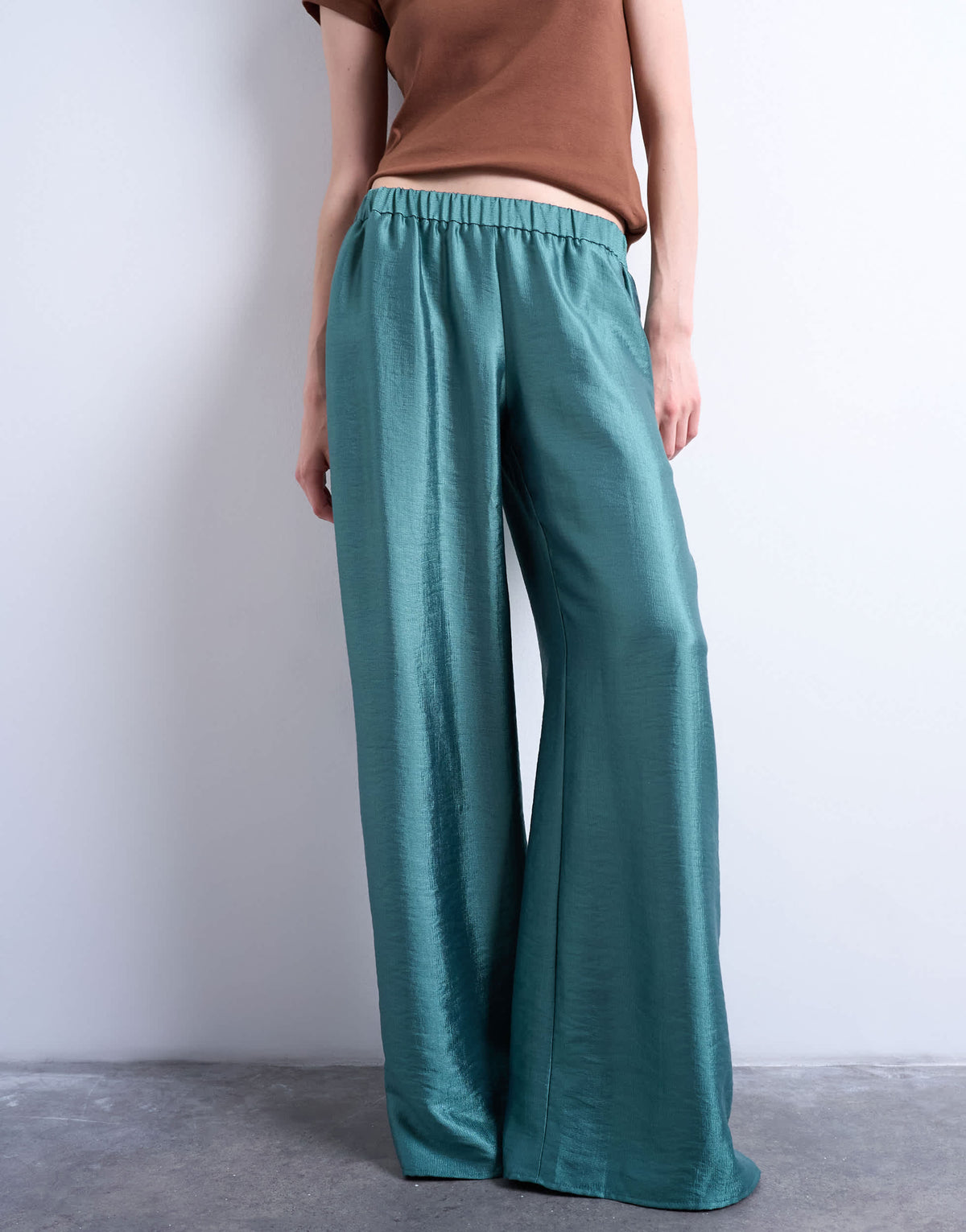 Topshop textured satin low rise straight leg trouser in turquoise