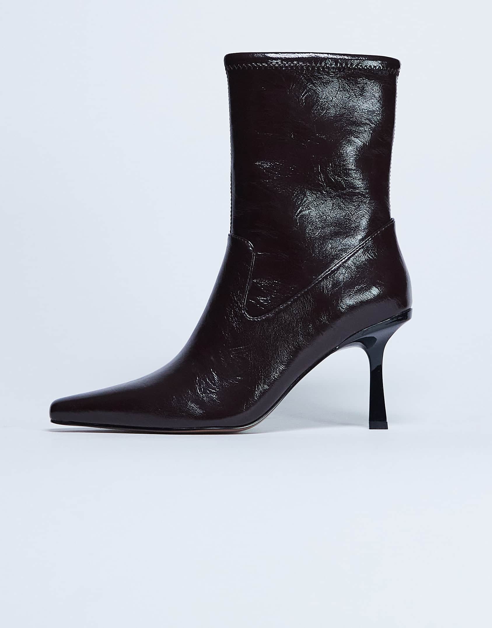 Topshop Noah point toe boot in chocolate