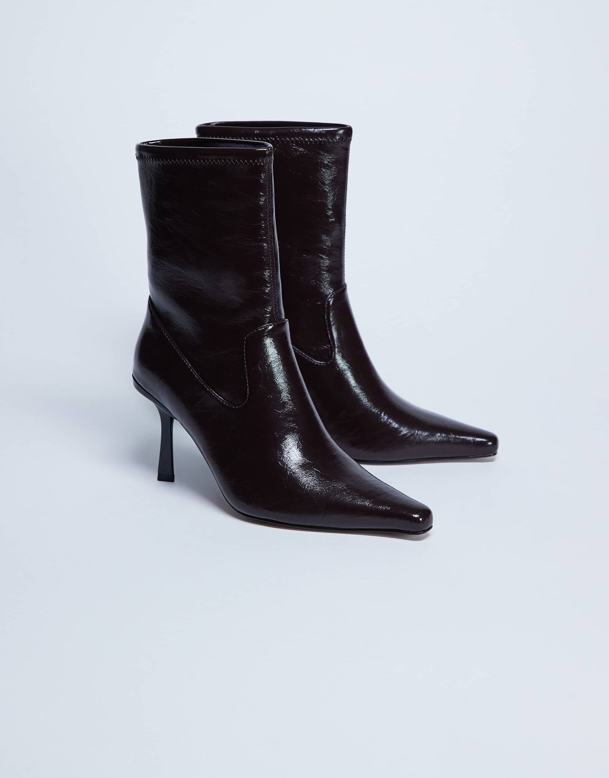 Topshop Noah point toe boot in chocolate