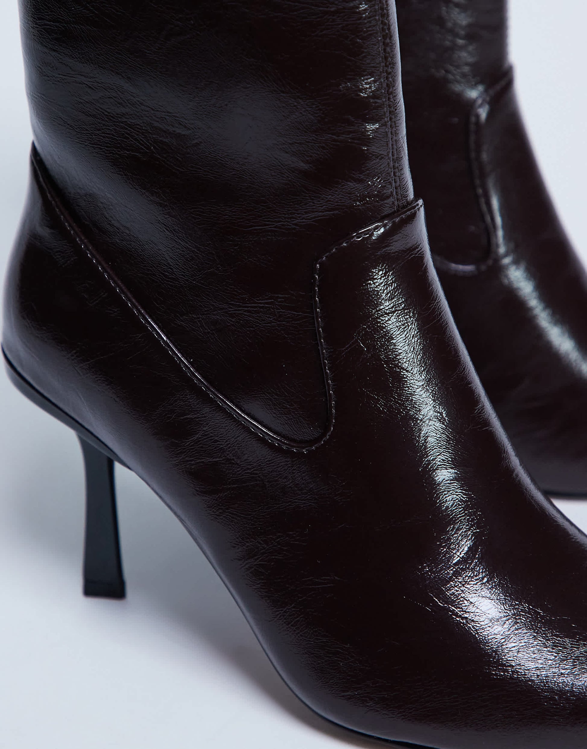 Topshop Noah point toe boot in chocolate