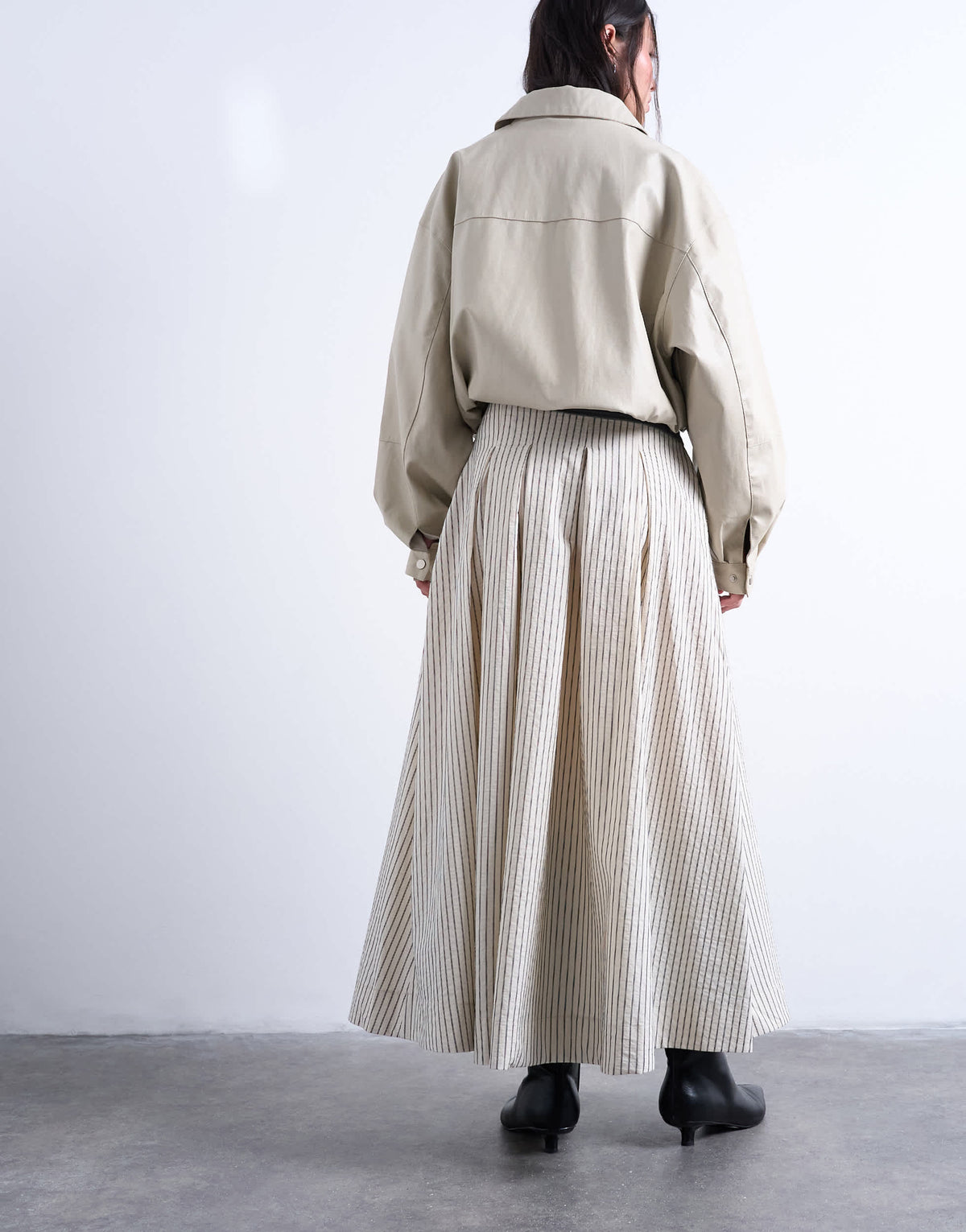 Topshop heavy pleated maxi full circle skirt in woven mono stripe