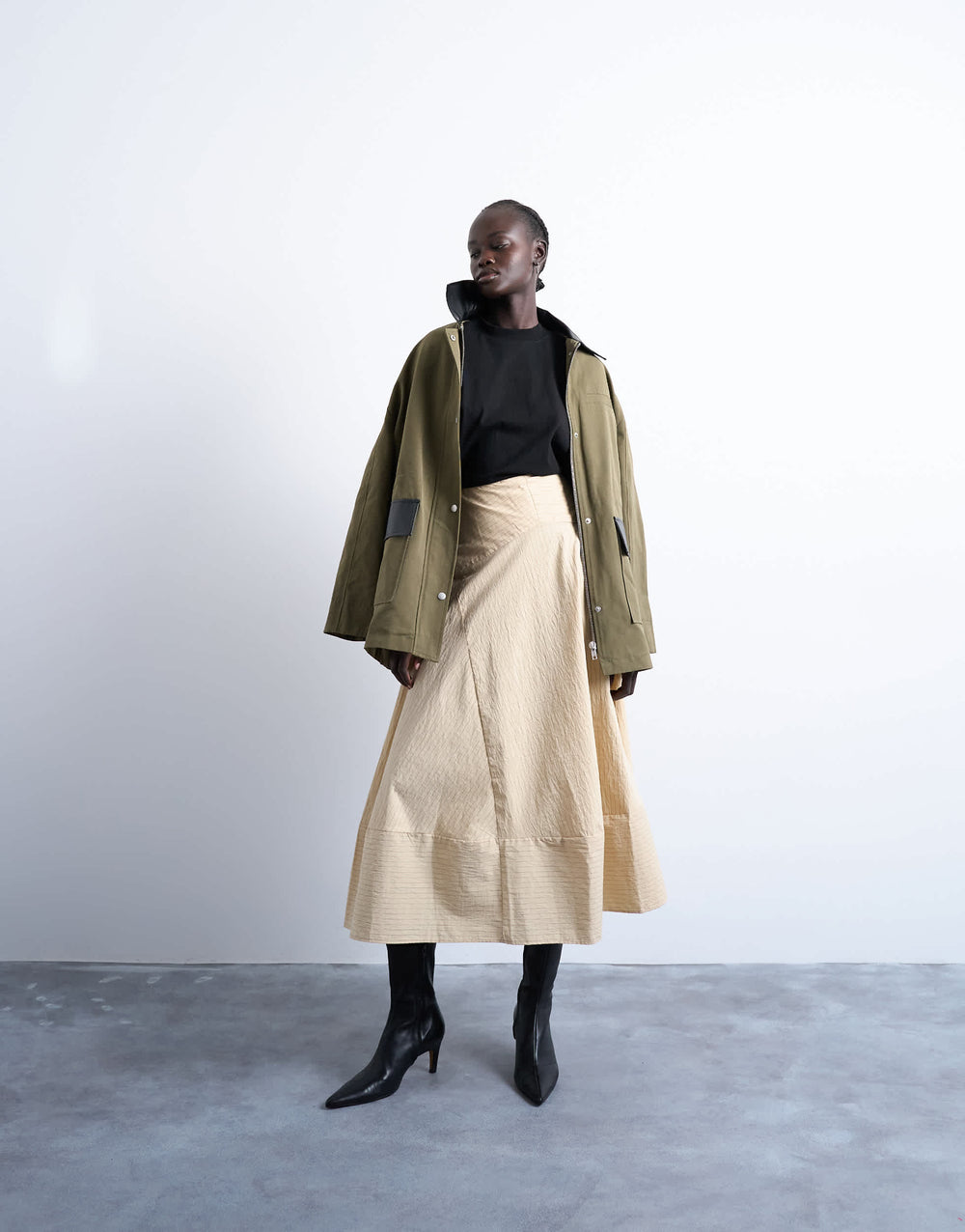 Jupe midi Topshop à ourlet profond, rayée, effet papier, couleur beige