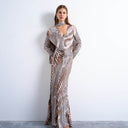 Robe longue Topshop à manches longues et volants, ornée d'un foulard à rayures abstraites.