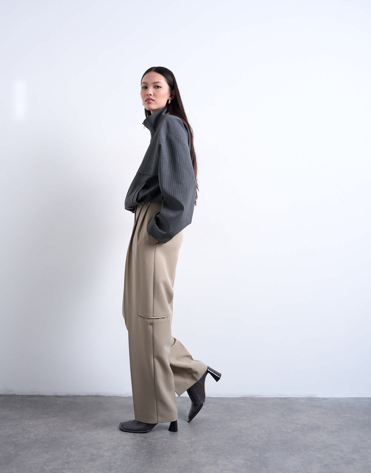 Topshop double pleated slouchy trouser in taupe