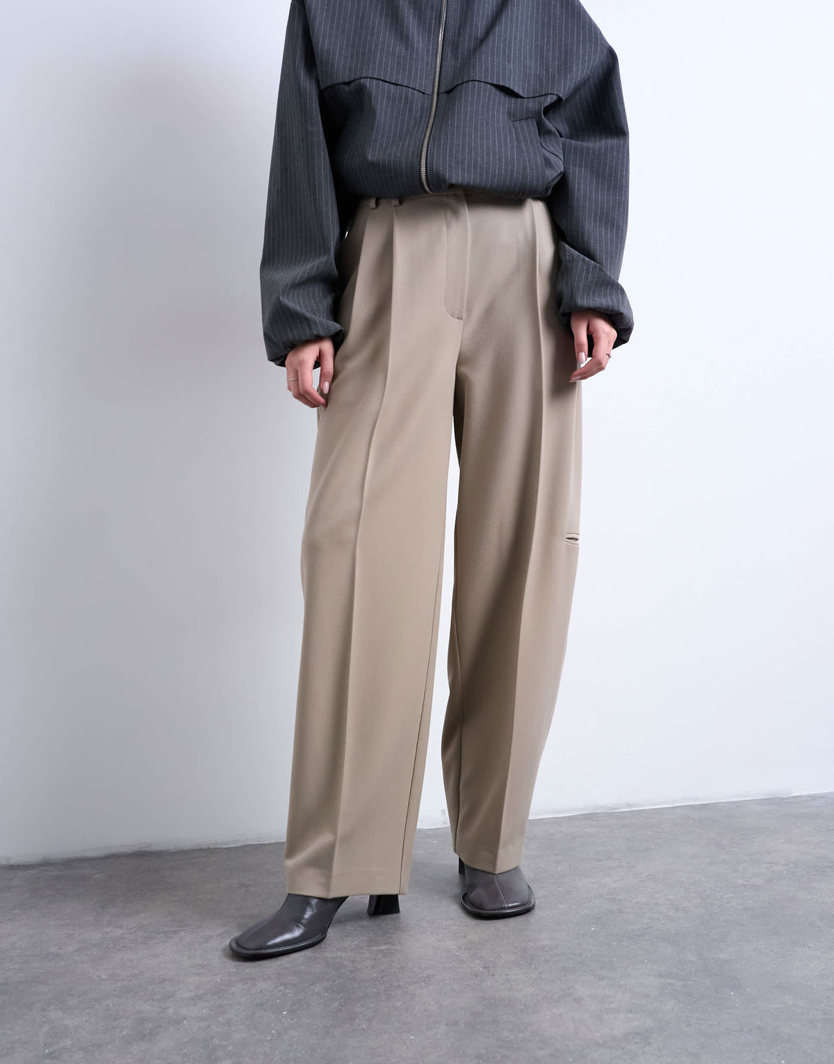 Topshop double pleated slouchy trouser in taupe