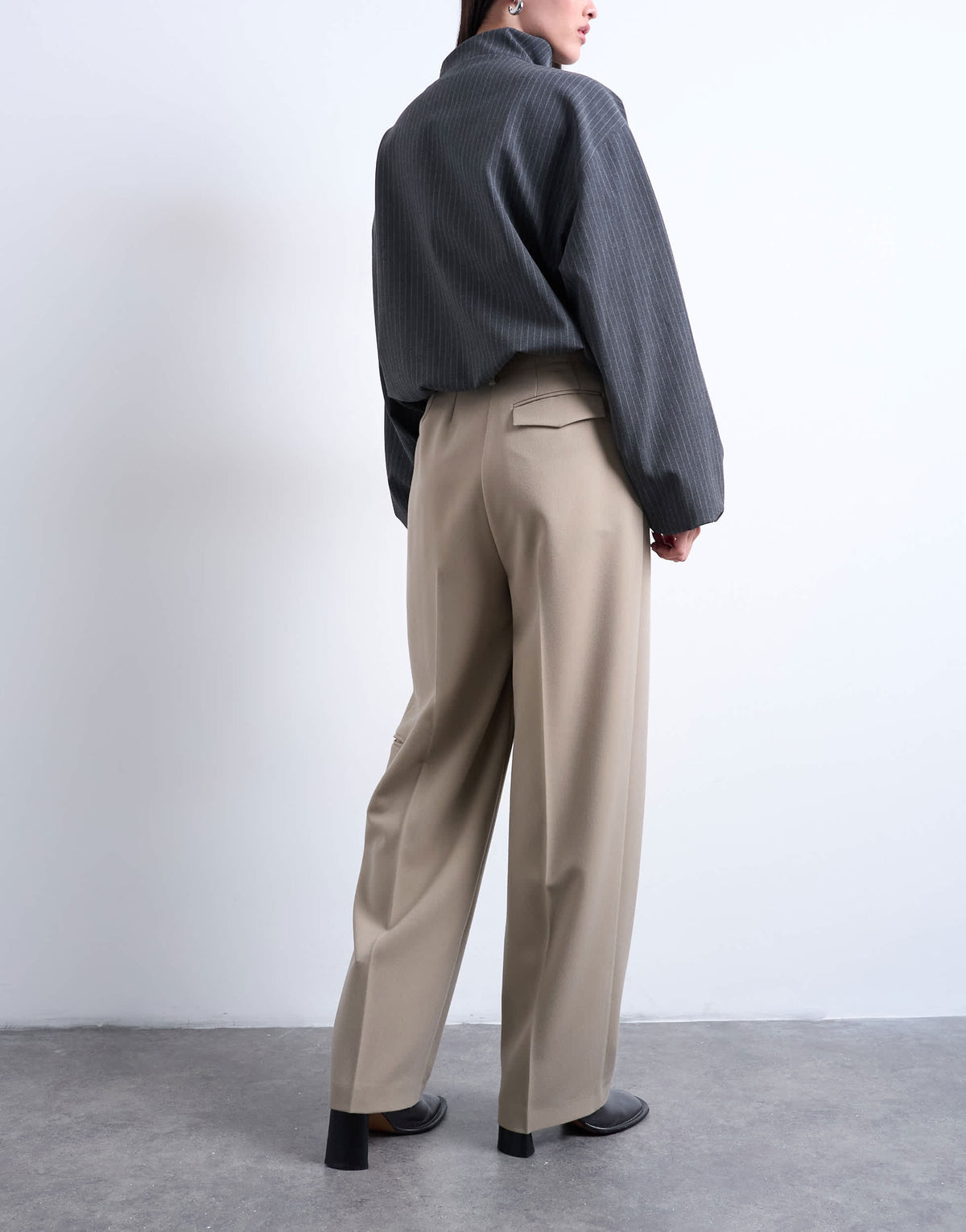 Topshop double pleated slouchy trouser in taupe