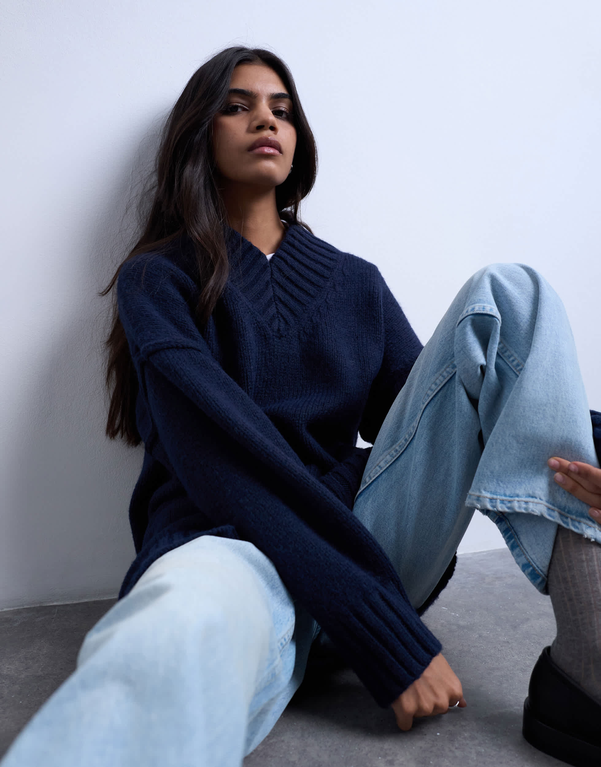 Topshop Knitted High V-Neck Oversized Longline Jumper in Navy