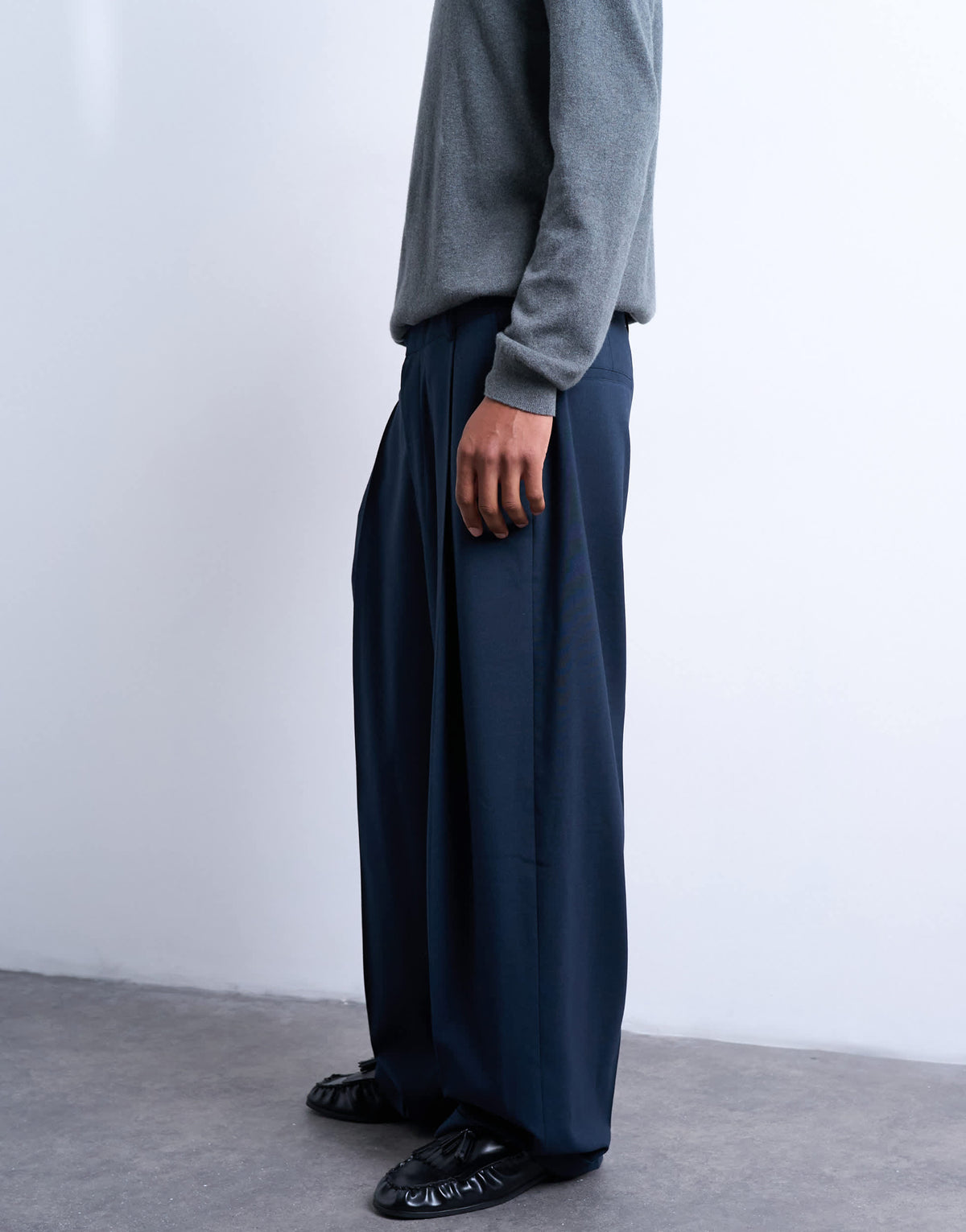 Topman relaxed smart trousers in navy