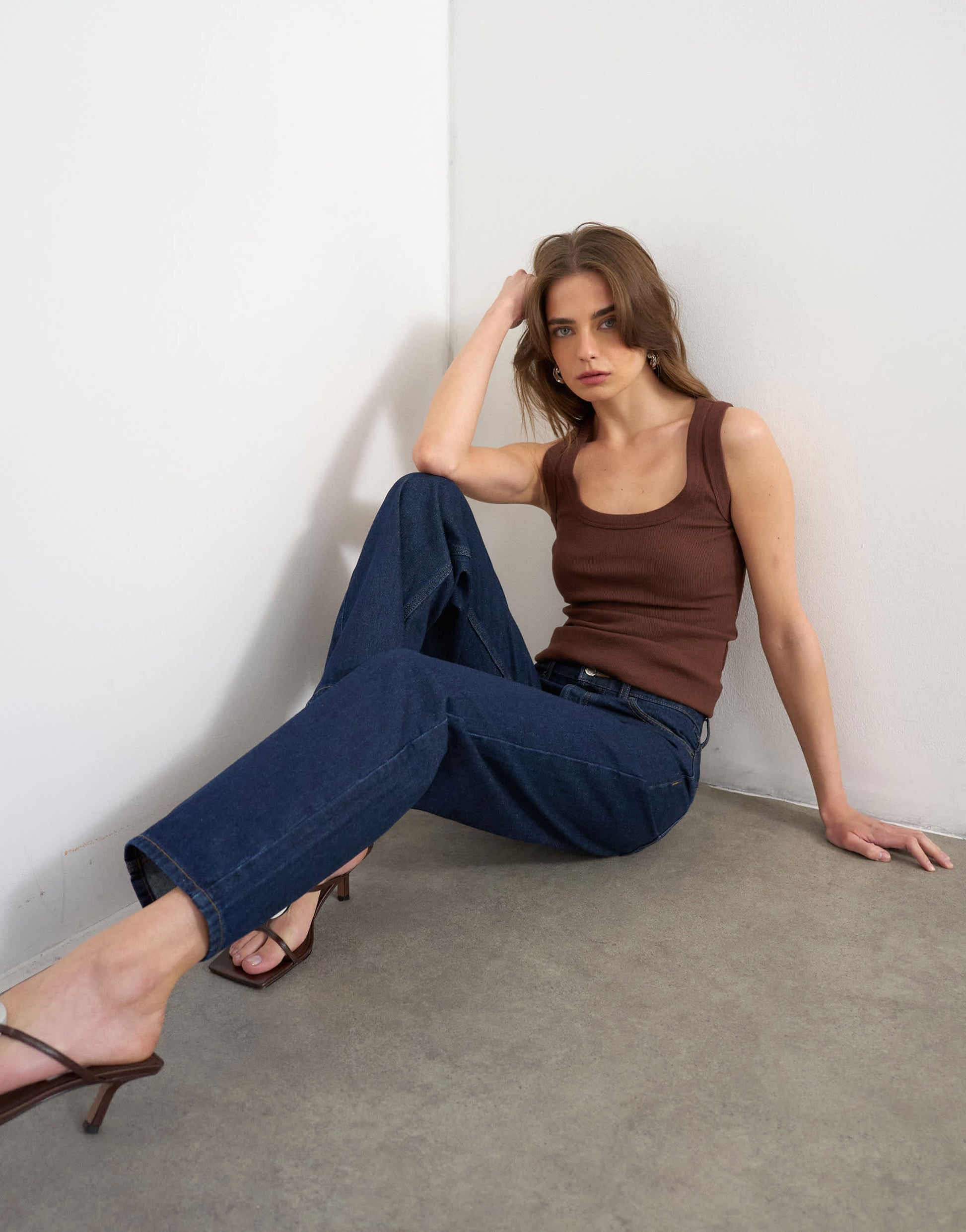 Topshop Ember low rise straight leg jeans in indigo rinse