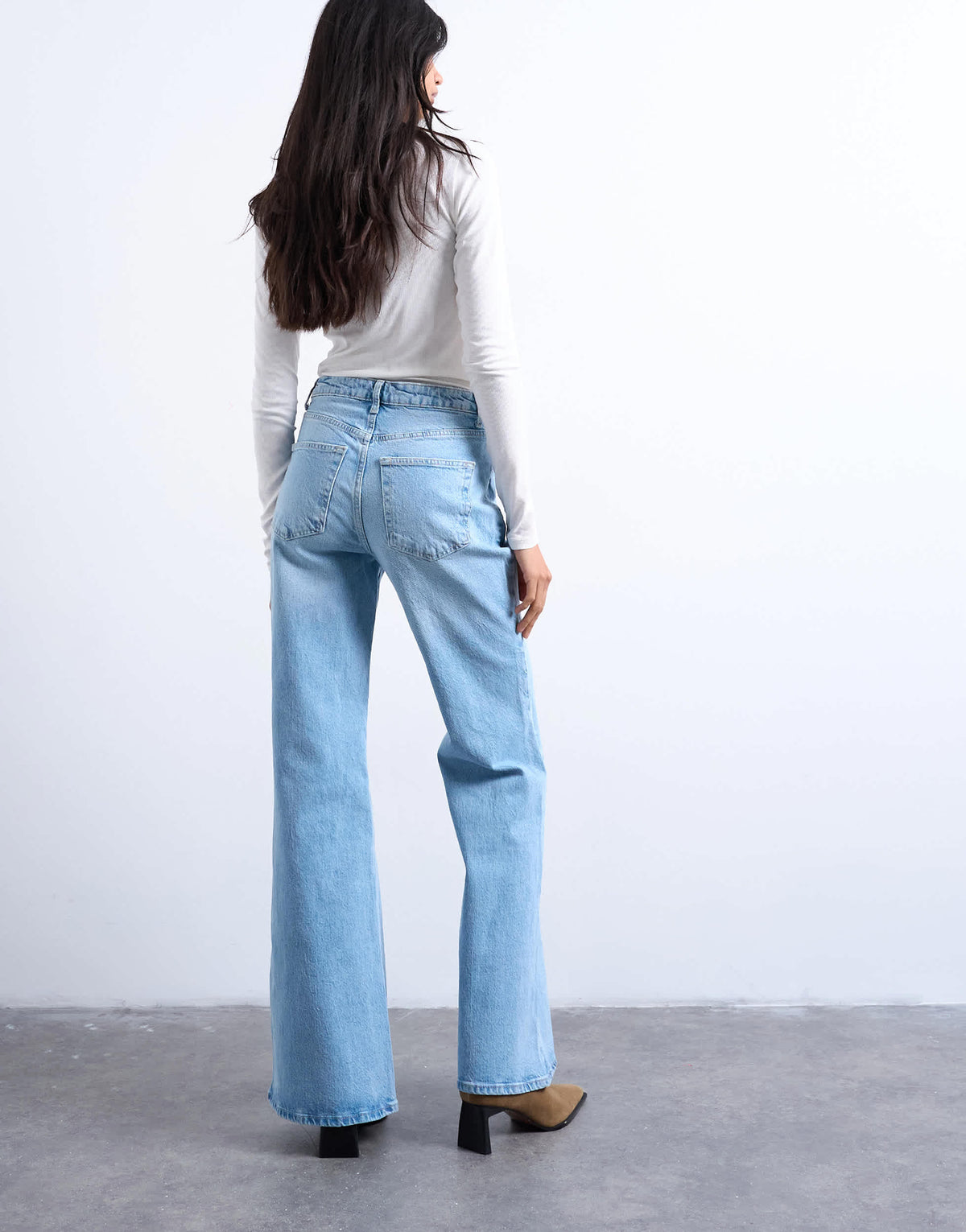 Topshop Pippa mid rise comfort stretch flare jean in bleach