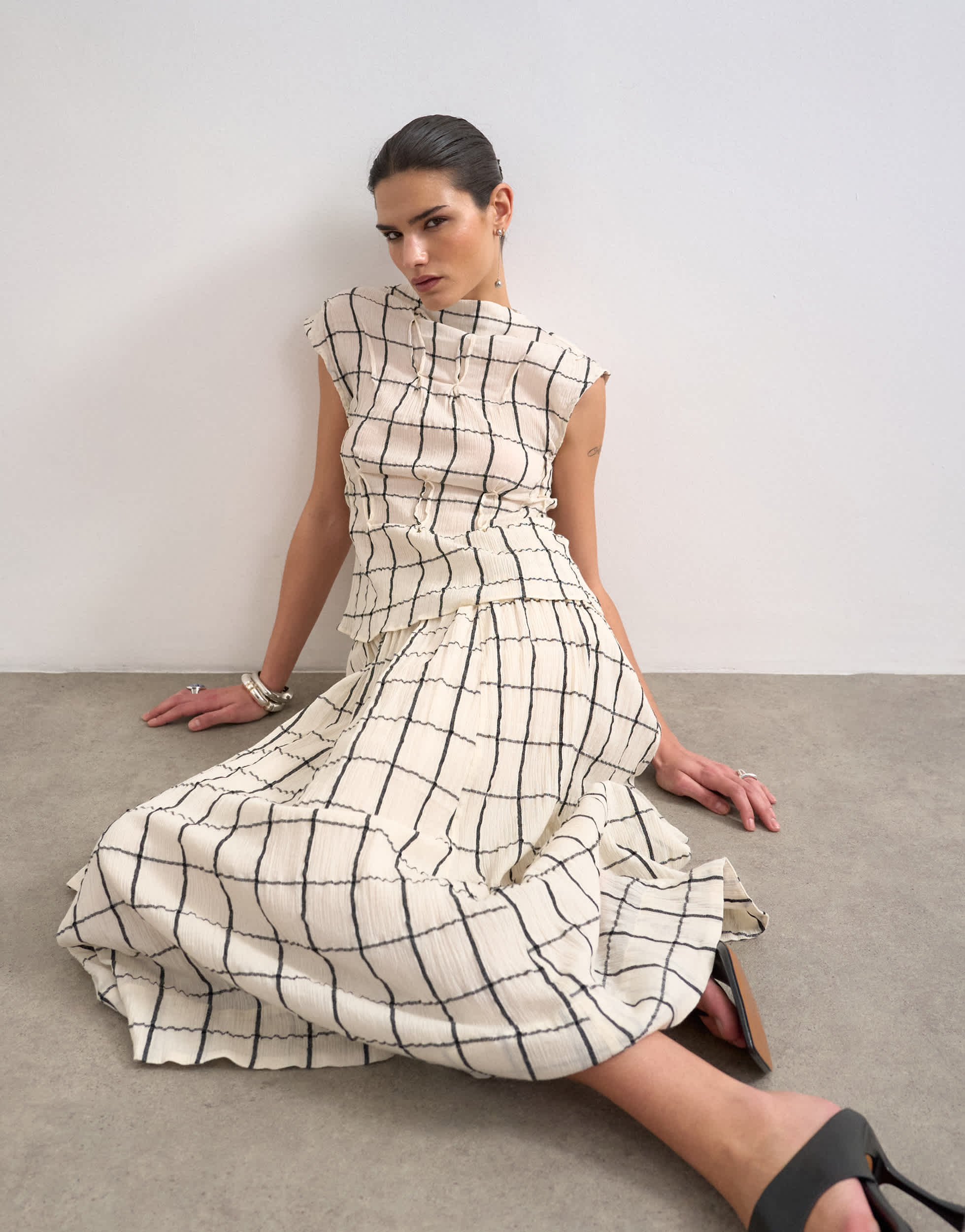 Topshop sleeveless pin tuck crinkle top in windowpane check