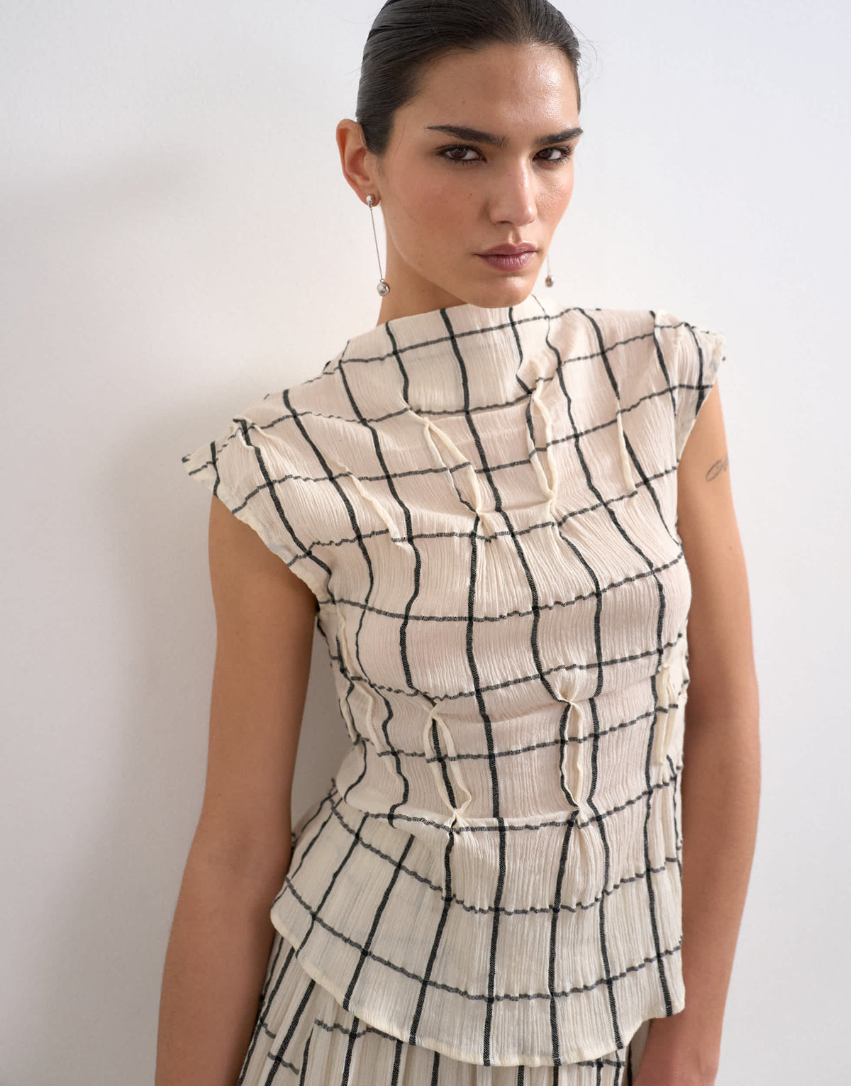 Topshop sleeveless pin tuck crinkle top in windowpane check
