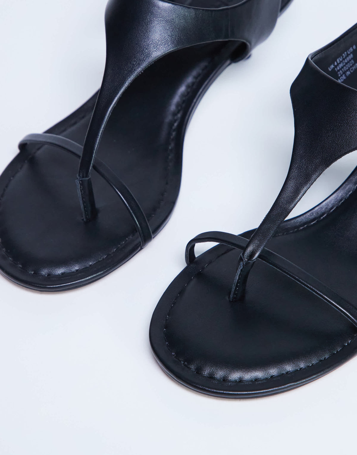 Topshop Amber toe thong mid heel in black