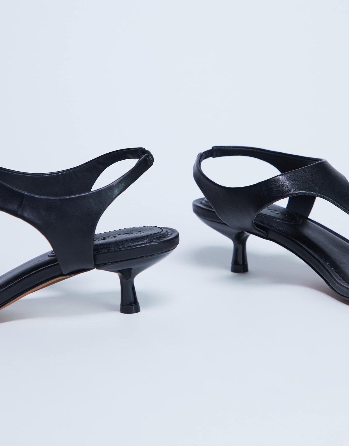 Topshop Amber toe thong mid heel in black