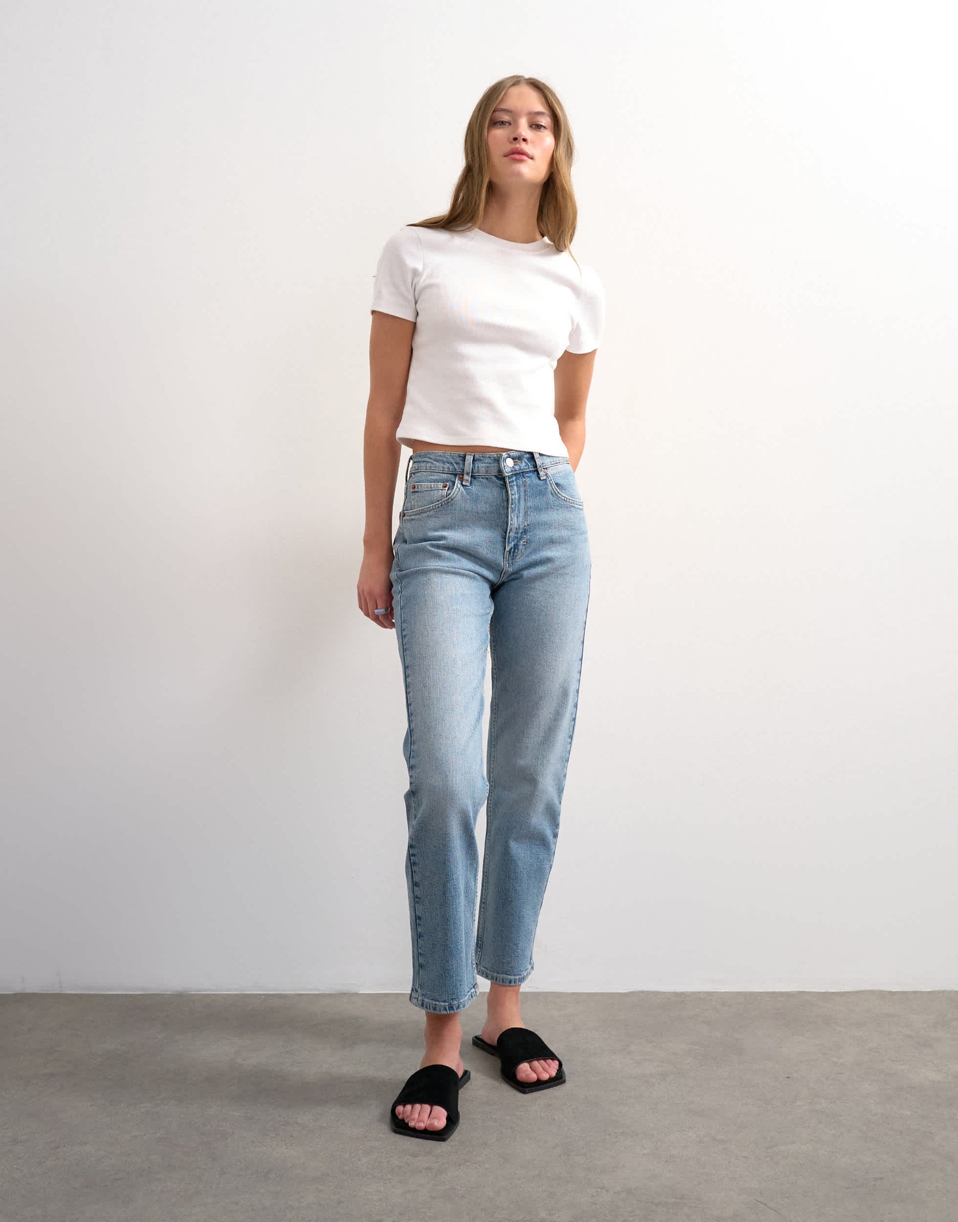 Topshop Orson mid rise comfort straight jean in bleach